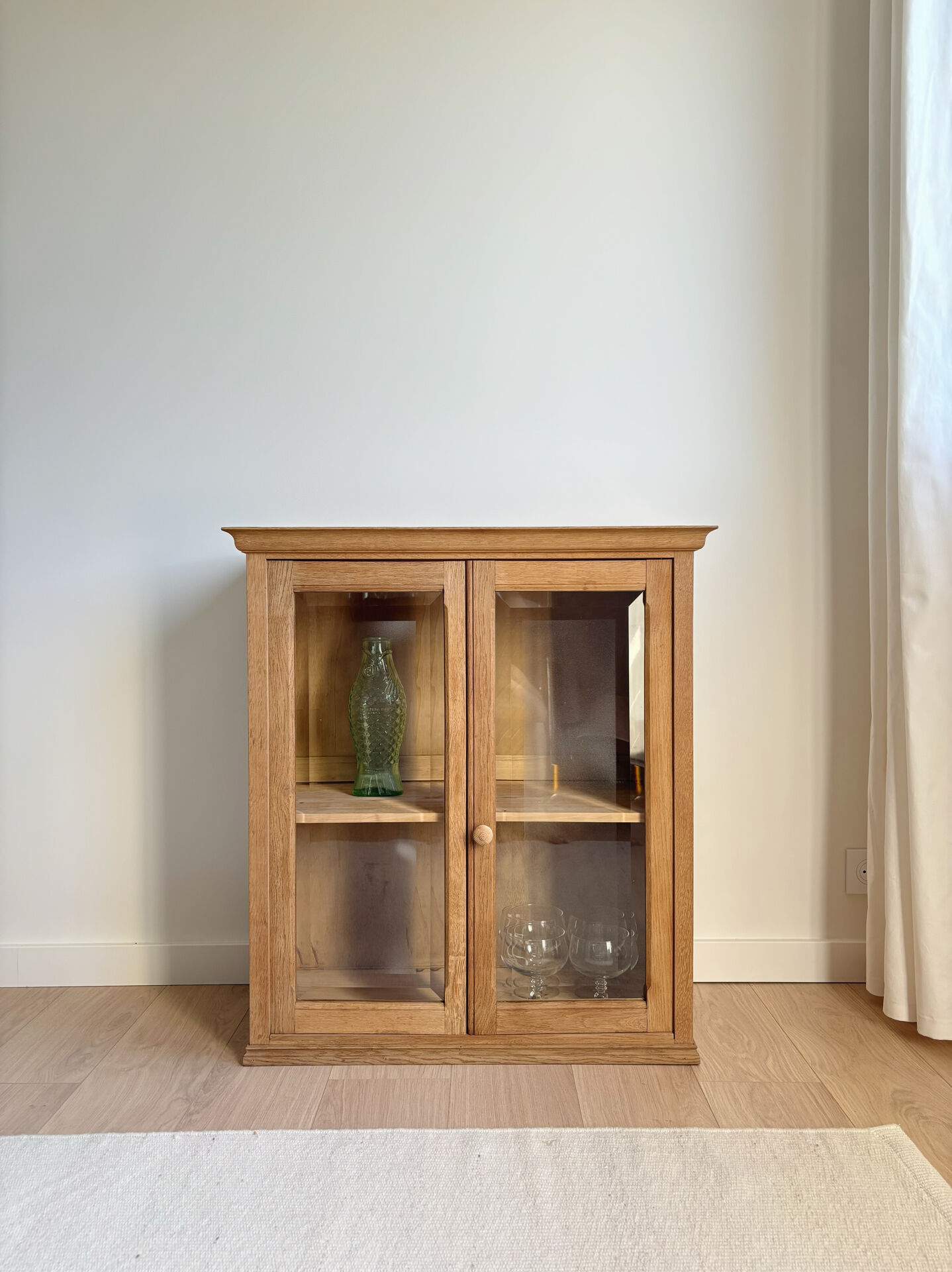 Vitrine vaisselier buffet chêne massif rénovée