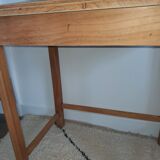Child desk