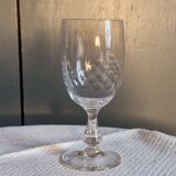 2 antique Baccarat crystal wine glasses, scale pattern, 20s/30s