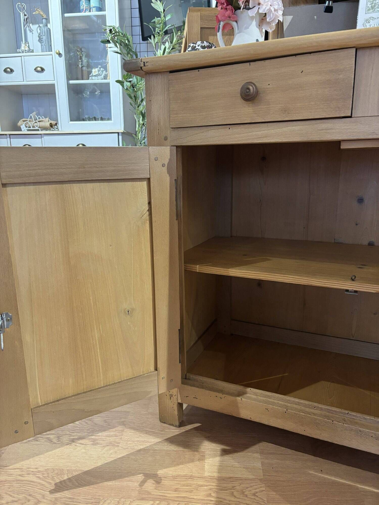 Natural wood Parisian buffet
