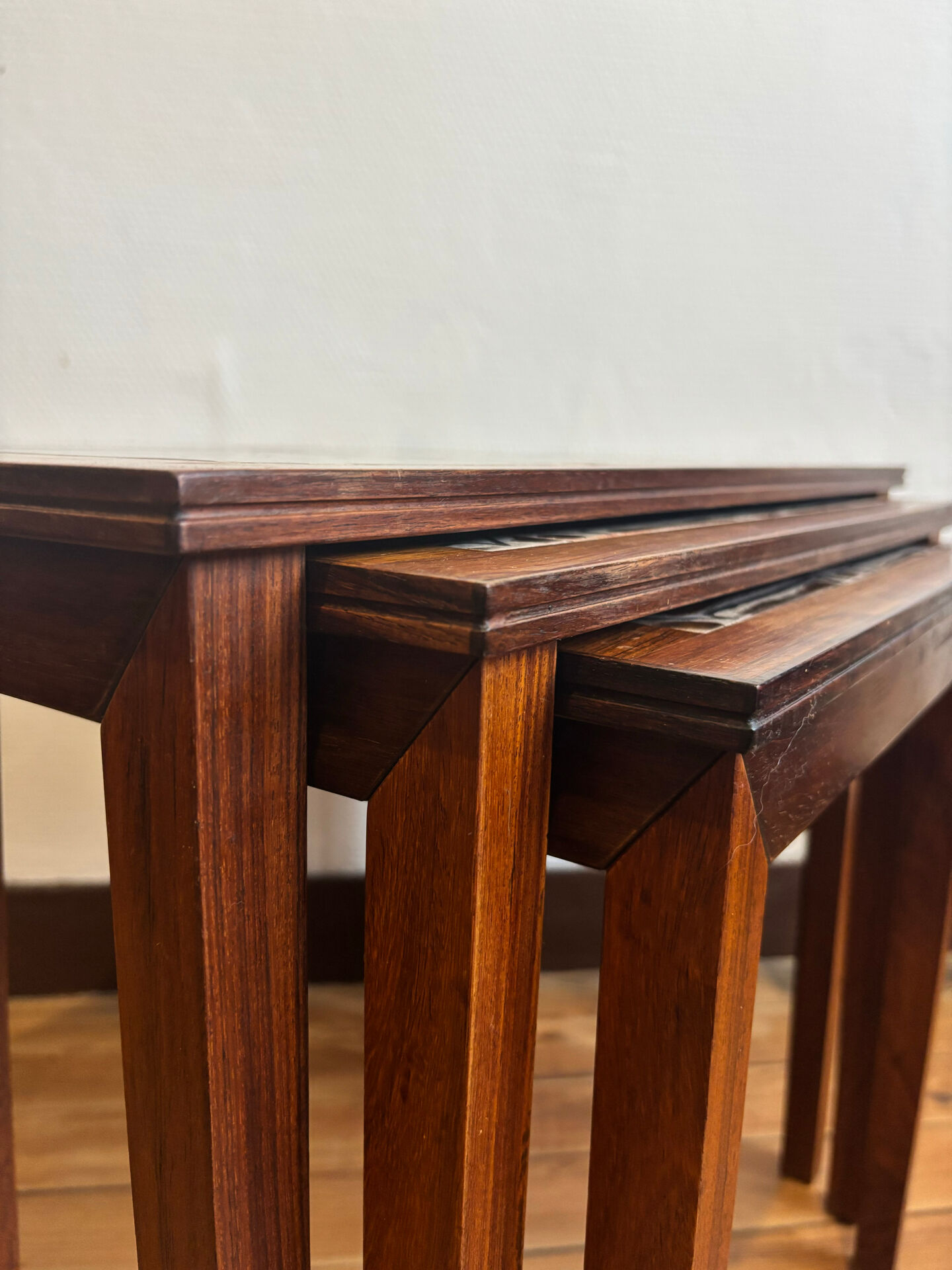 Tables gigognes danoises 