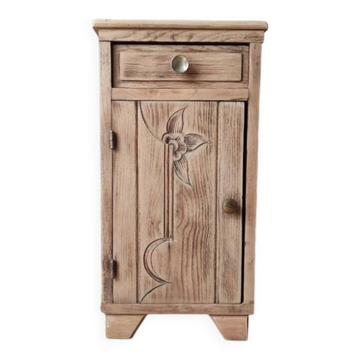 Petit meuble ancien en bois massif restauré