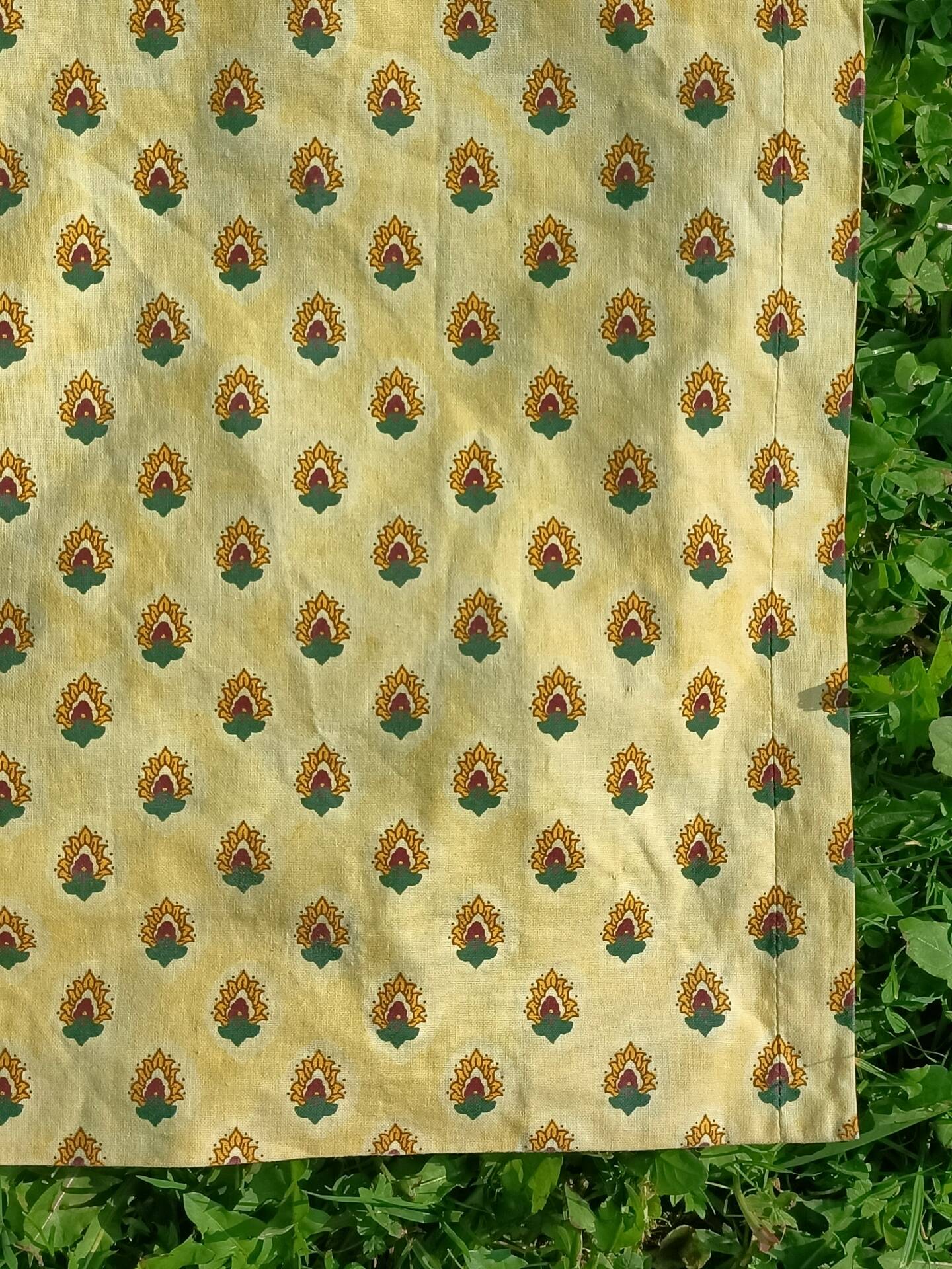 Retro Provençal tablecloth