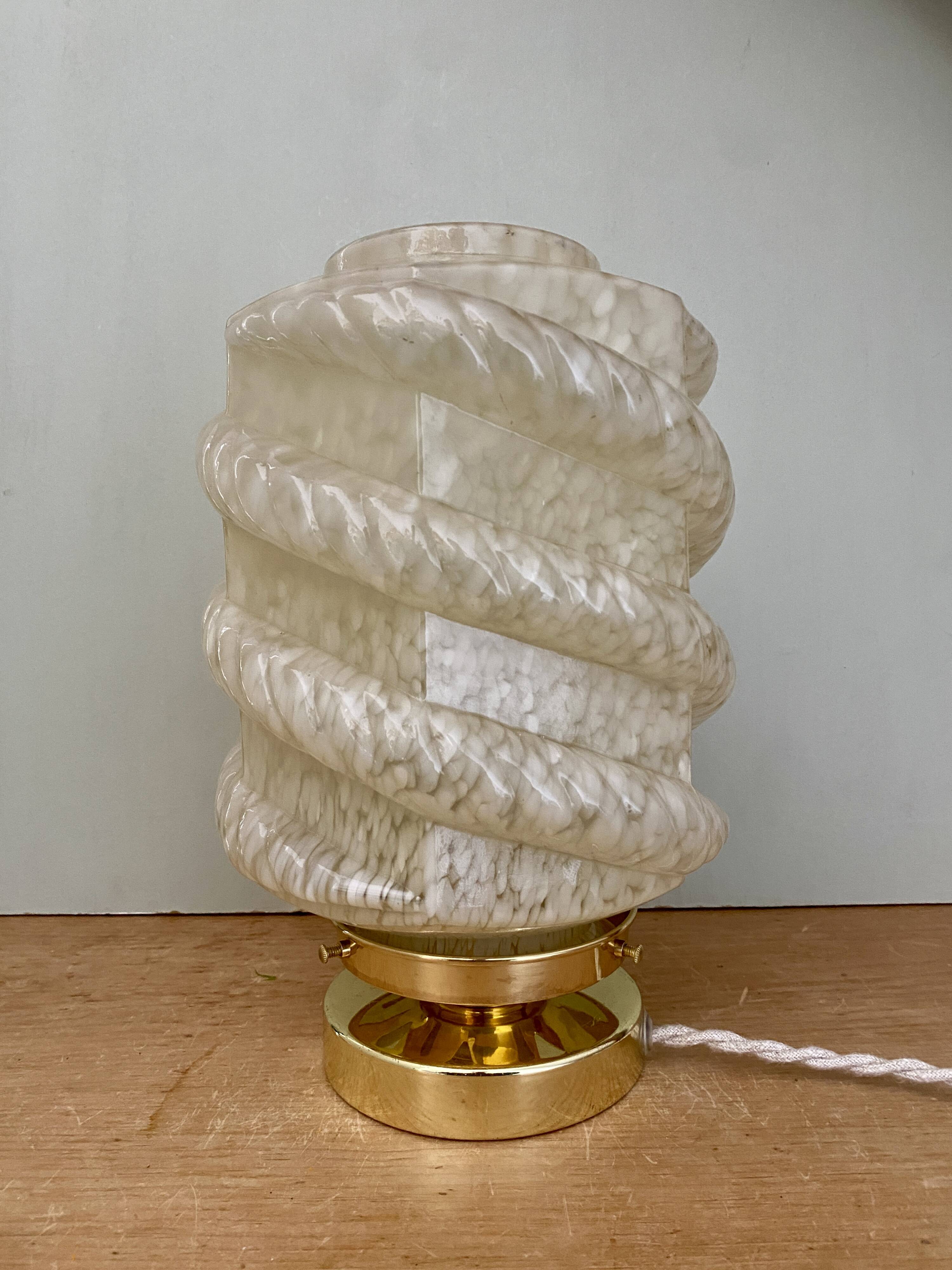 Vintage art deco globe table lamp in pale yellow Clichy glass