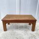 Tabouret bas, repose pieds bois et cannage