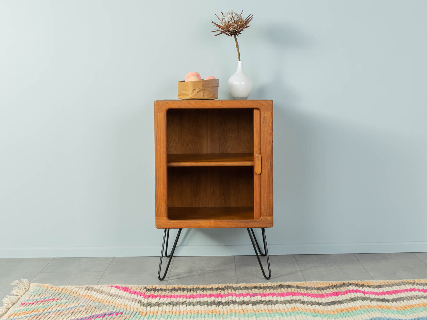 1960s Dresser, Dyrlund