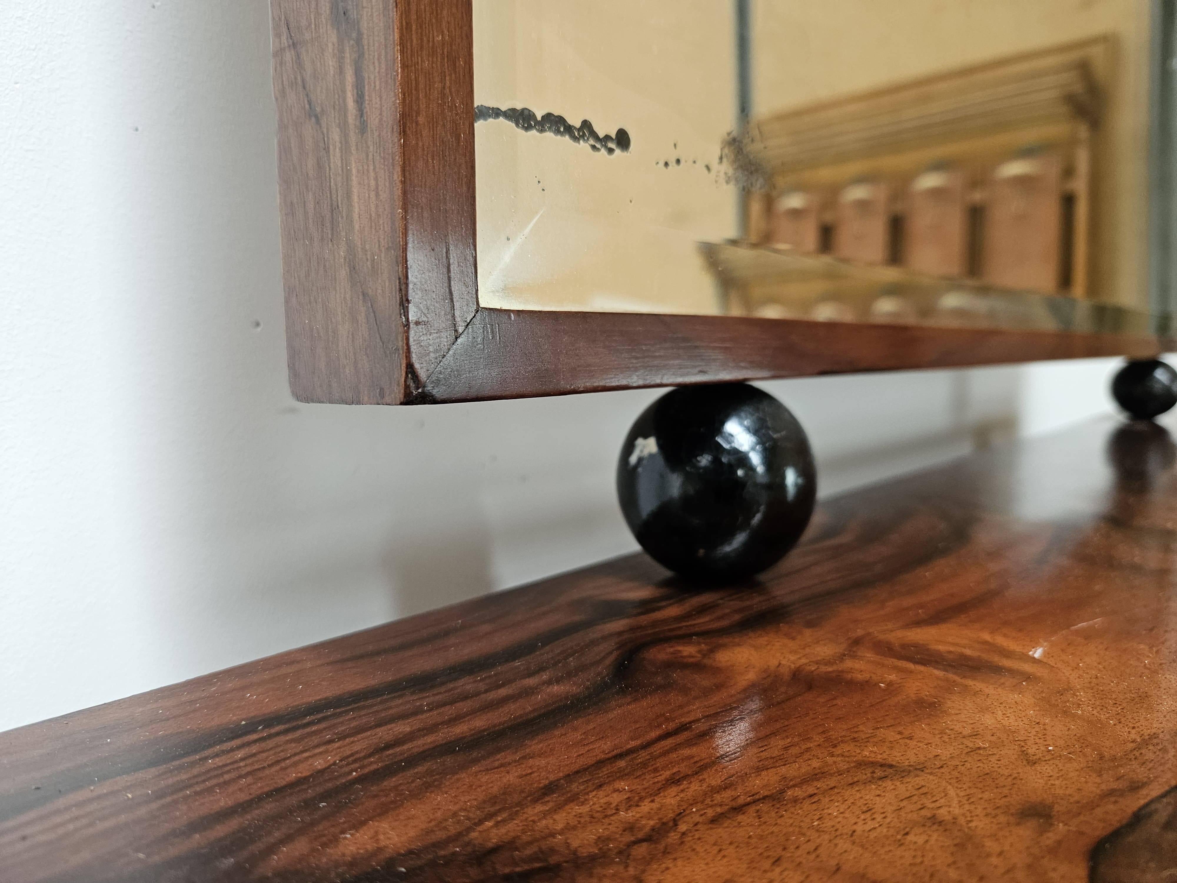 1940s Art Decò sideboard in walnut burl with mirror