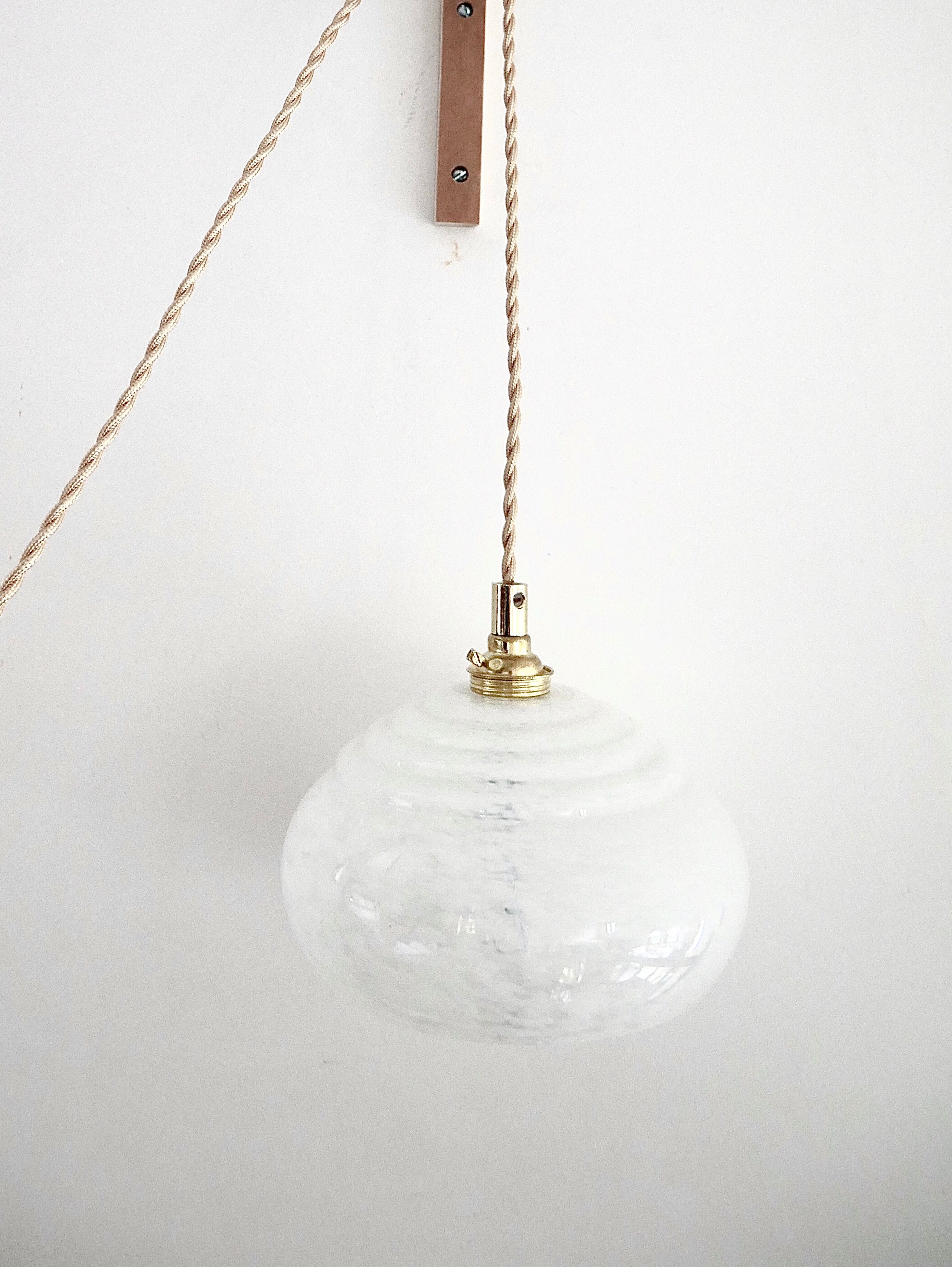 White Clichy glass hanging lamp