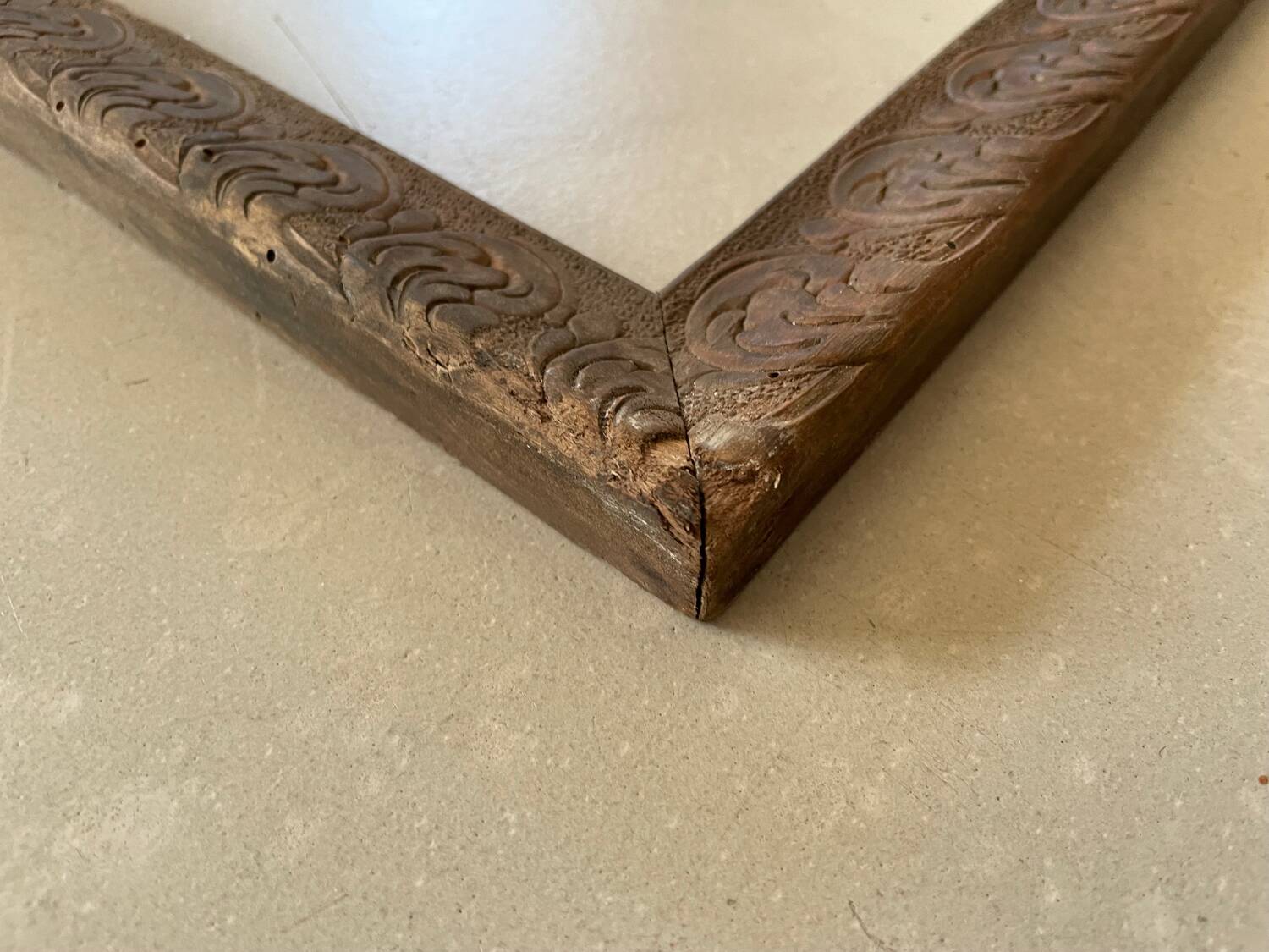 Wooden frame 40x47cm