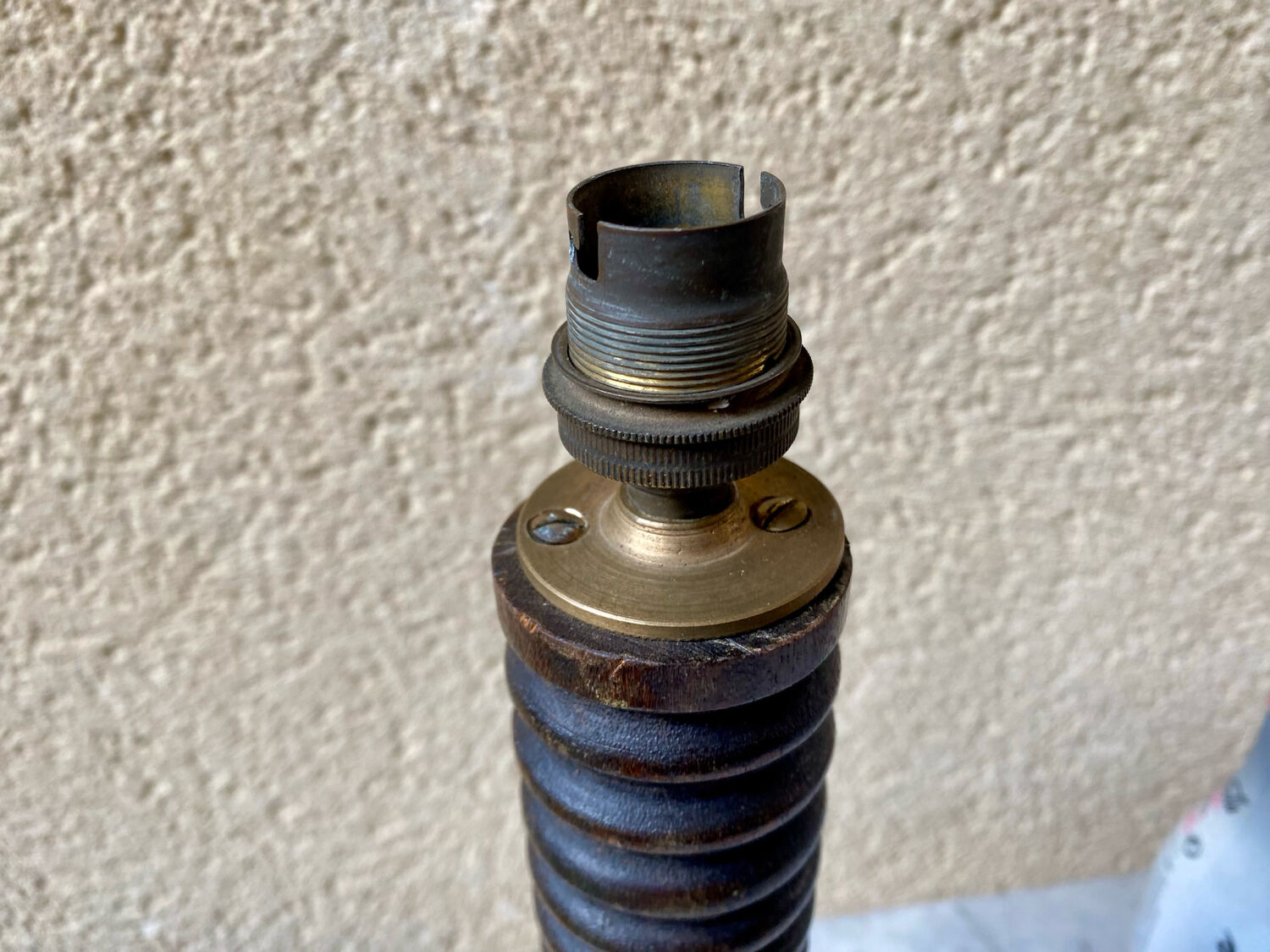 Vintage turned wooden lamp from the 1960s in the style of Charles Dudouyt.