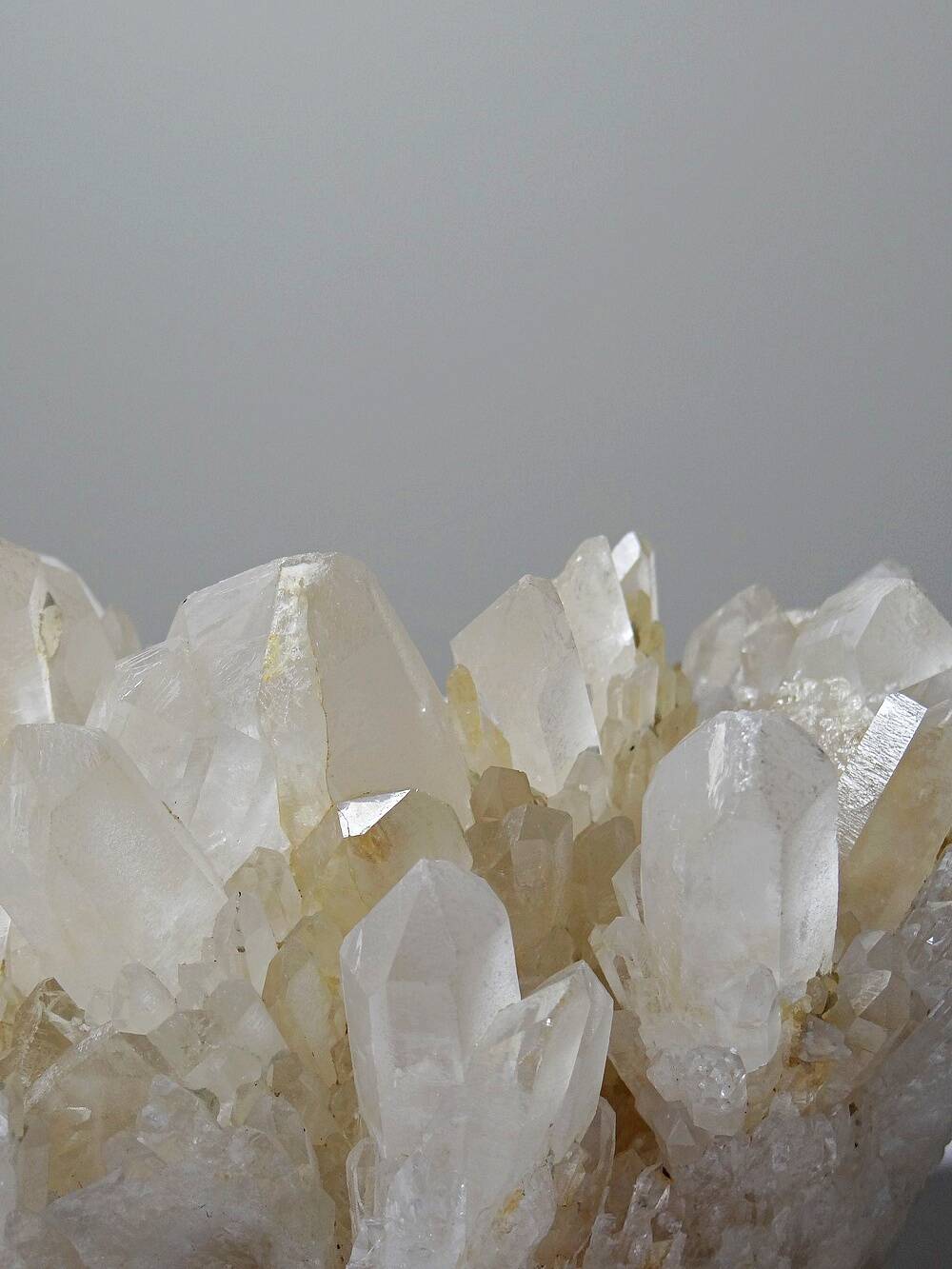 Large cluster of ancient quartz, collector's specimen, 2 kg