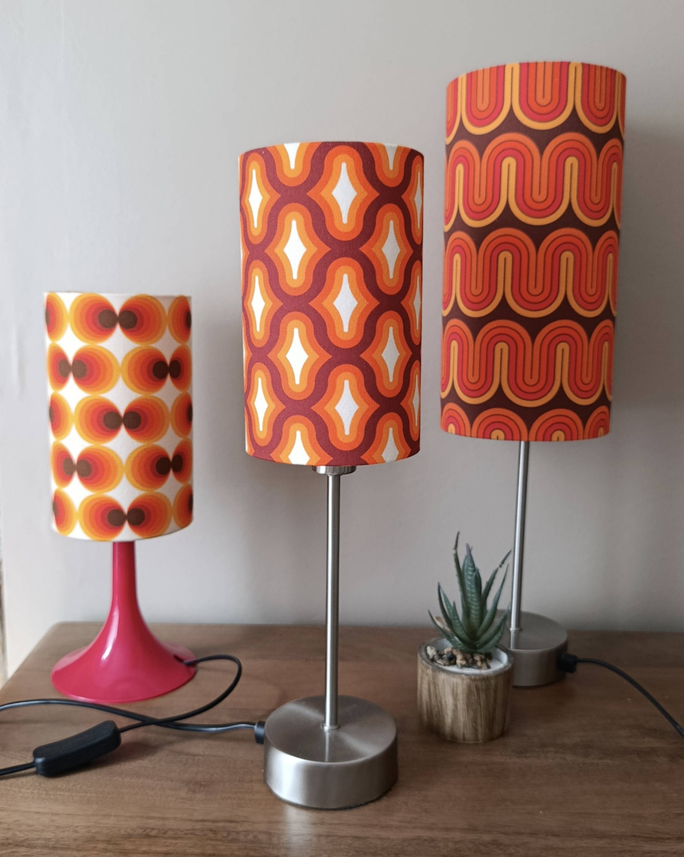 lampe à poser ambiance seventies imprimé space age