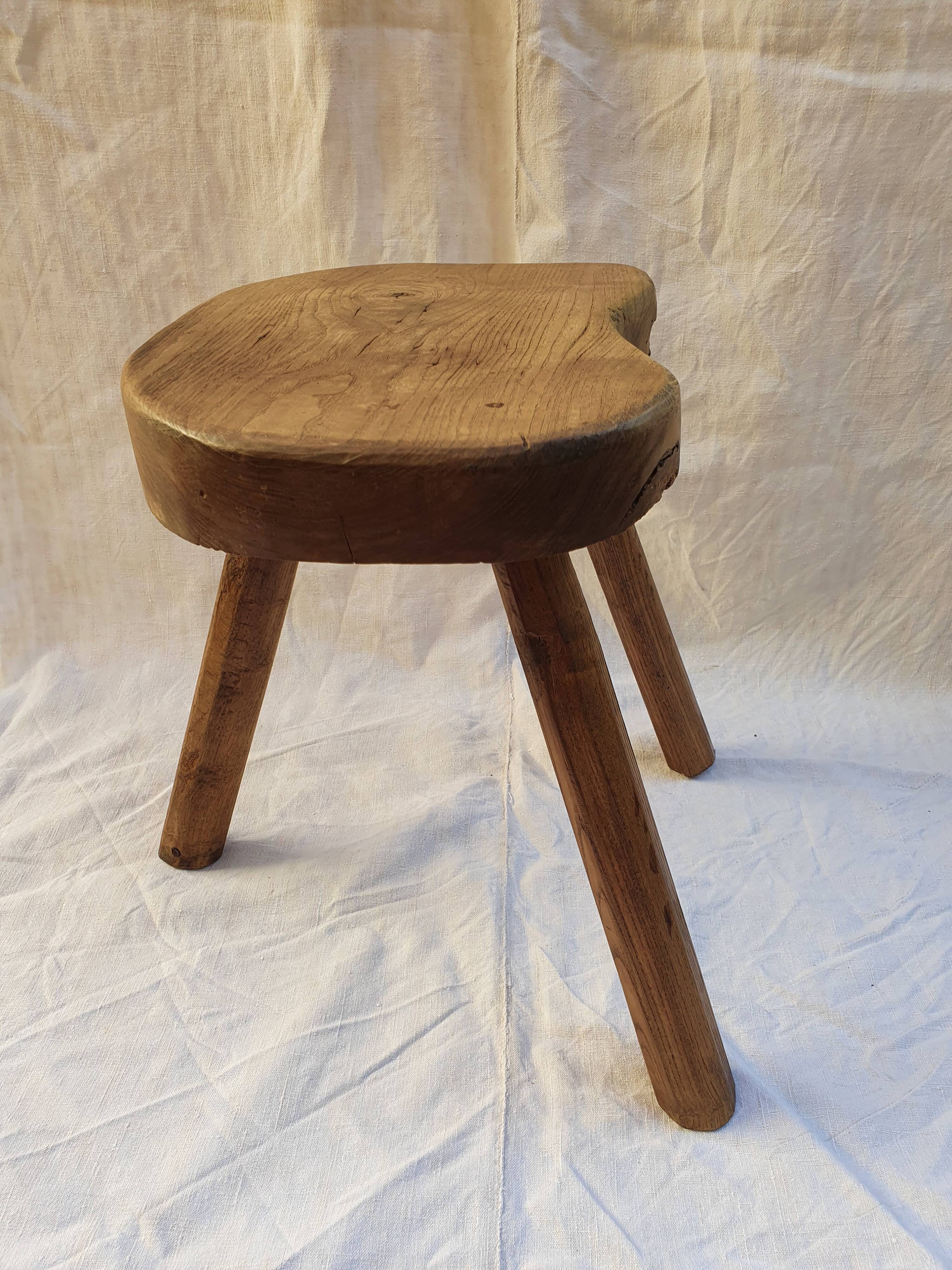 Archois tripod stool