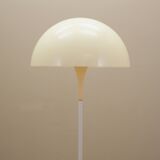 Floor lamp Panthella, Danish design, 1970s, manufacturer: Louis Poulsen, de