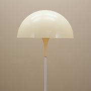 Floor lamp Panthella, Danish design, 1970s, manufacturer: Louis Poulsen, de