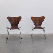 Pair of 'Series 7' chairs in rosewood by Arne Jacobsen for Fritz Hansen, 1955