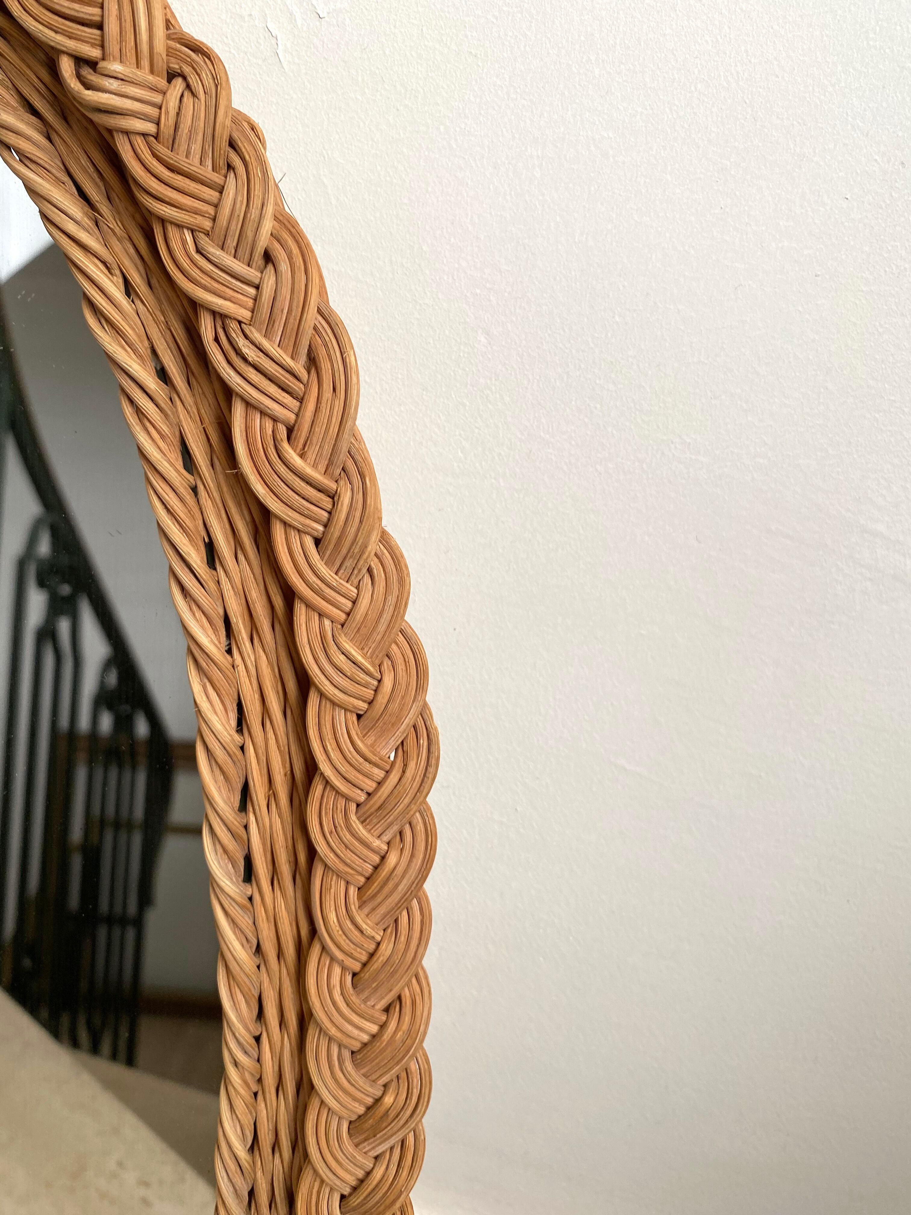 Rattan mirror 3 braids