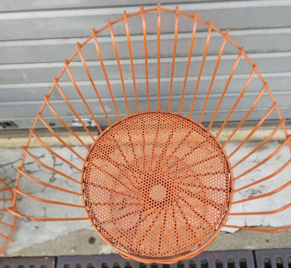 Paire de fauteuils MATÉGOT