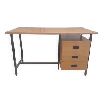 Bureau moderniste