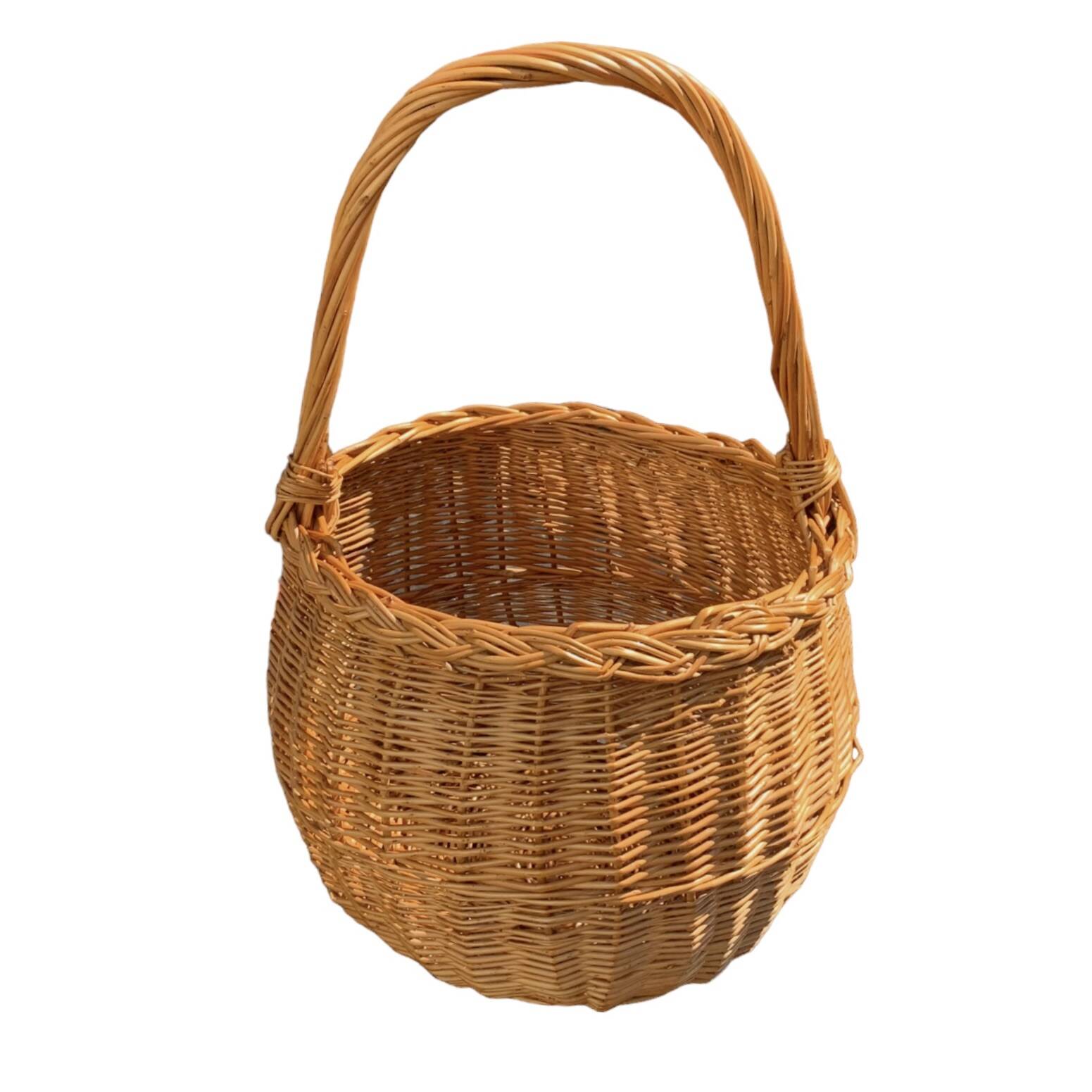 Vintage woven wicker round basket