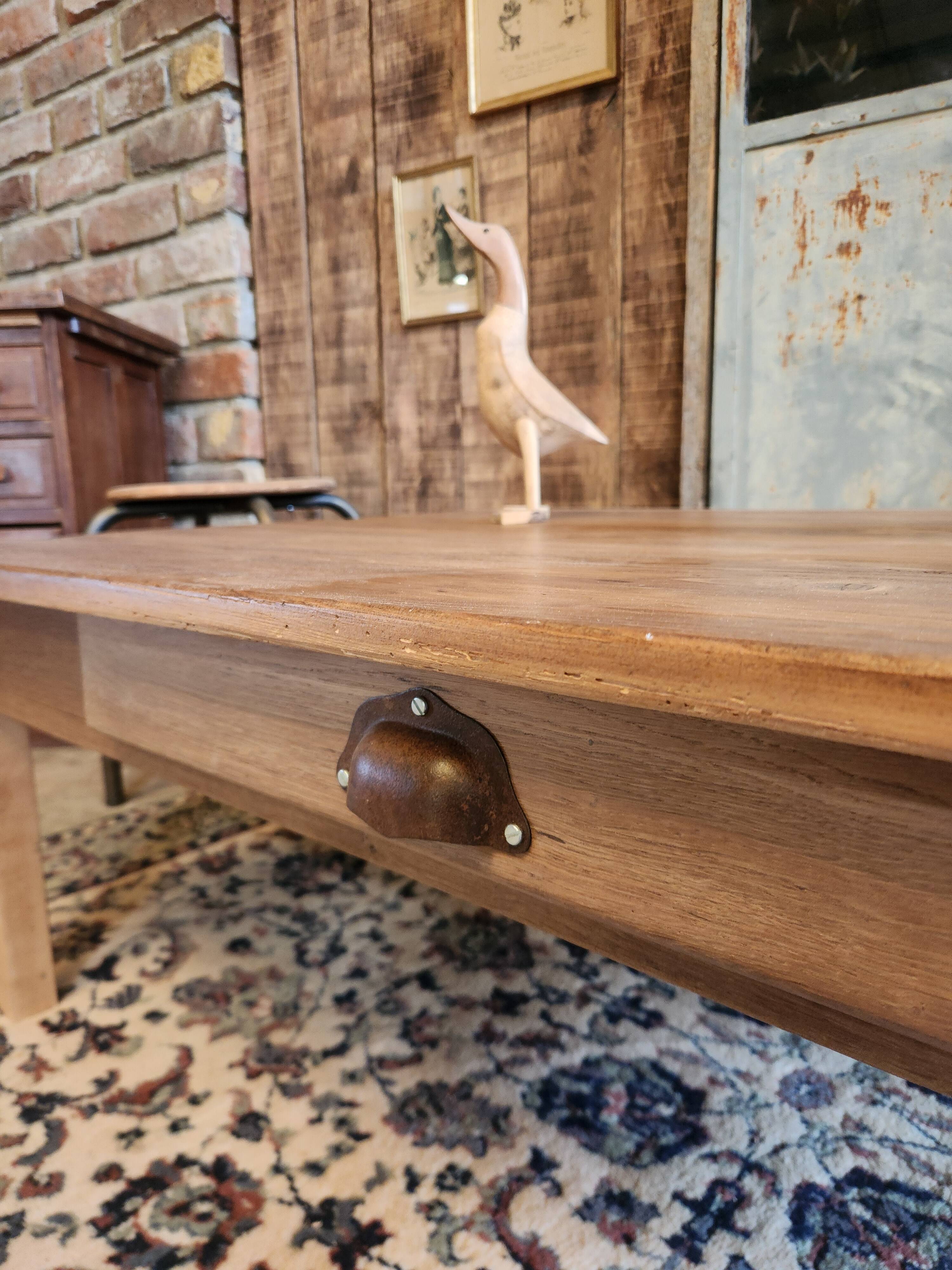 Table basse de ferme
