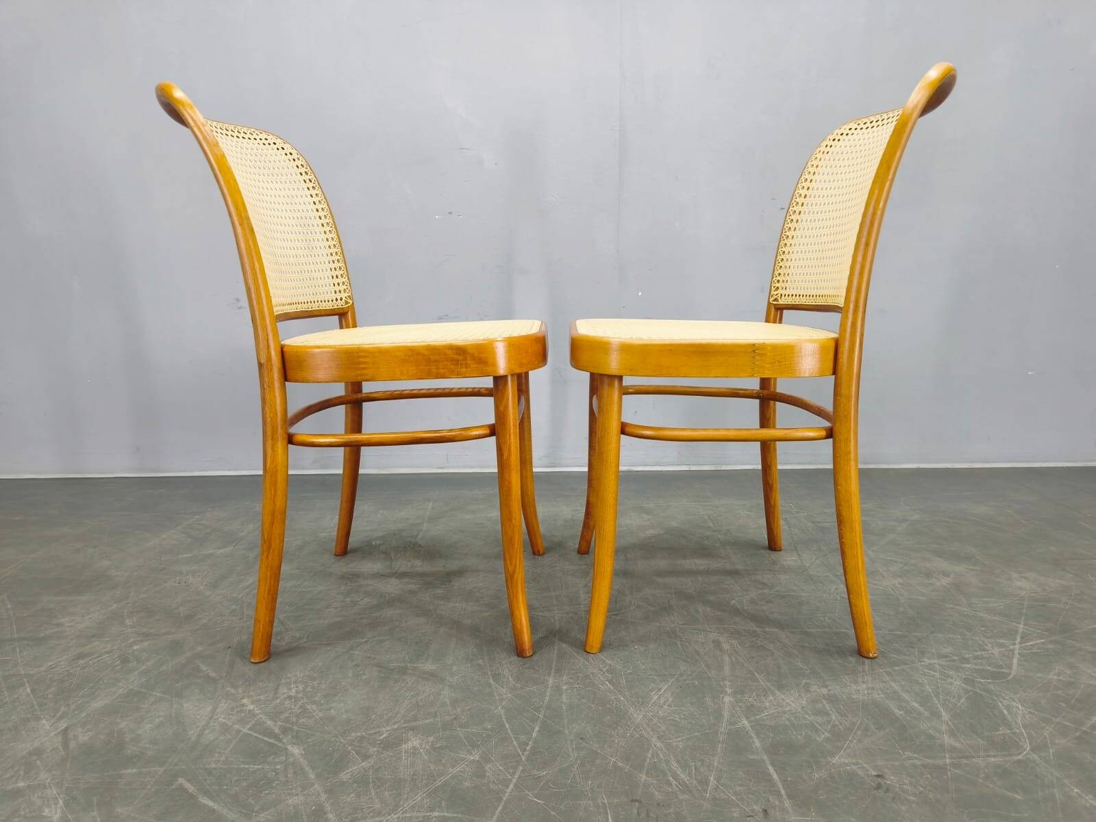 Set of 4 Bentwood Chairs No. 811 after Hoffmann, 1990s