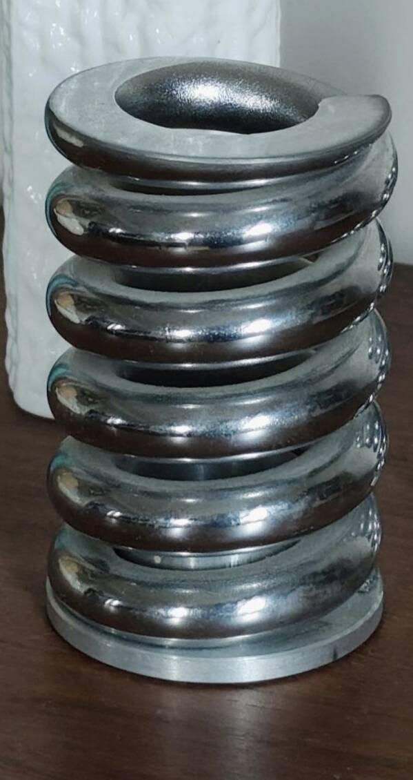 Large spring pen holder in steel – 1970s design