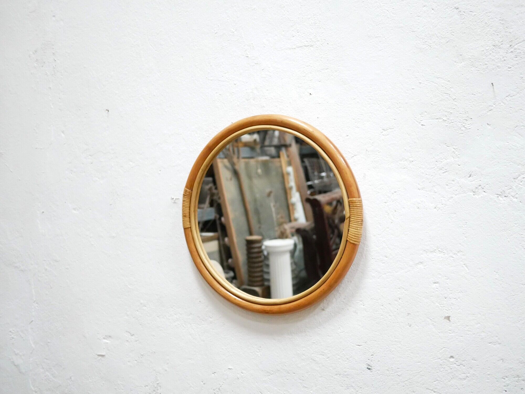 Miroir rond vintage en bambou et rotin 57cm x 57cm