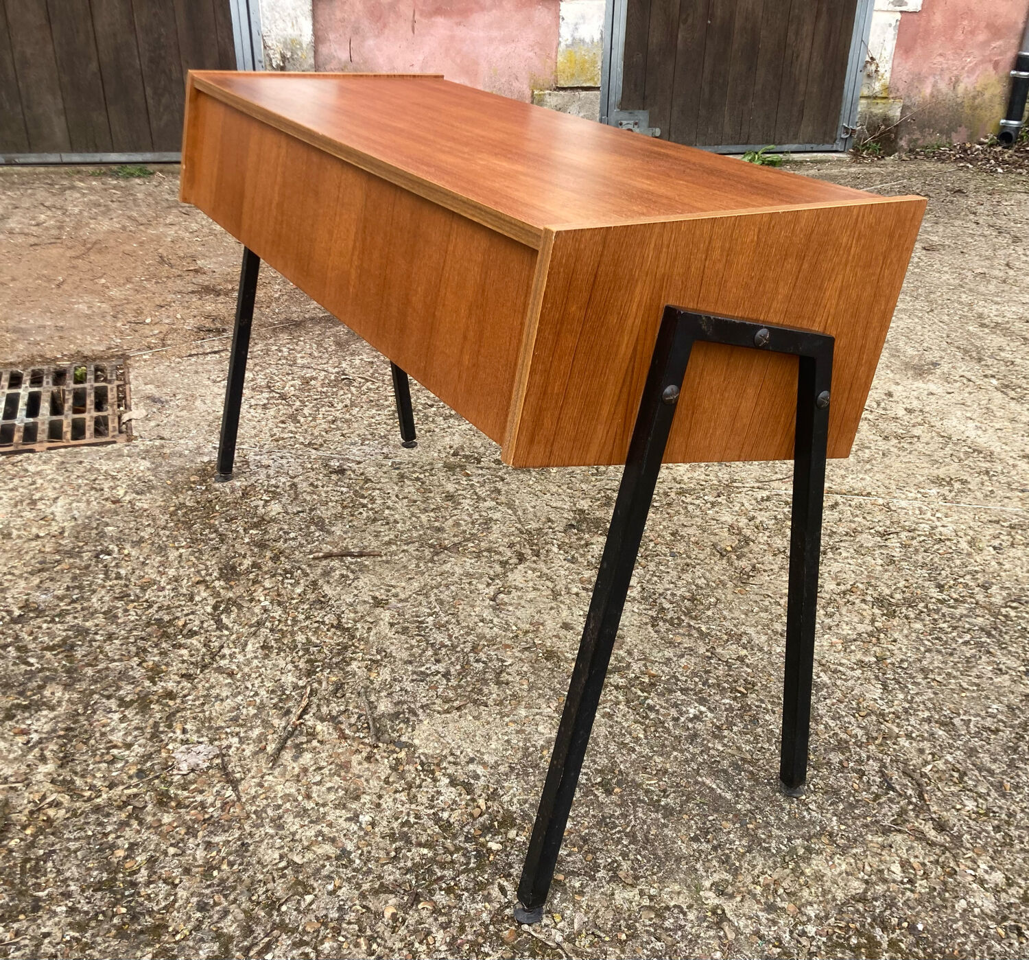 Telephone bench furniture