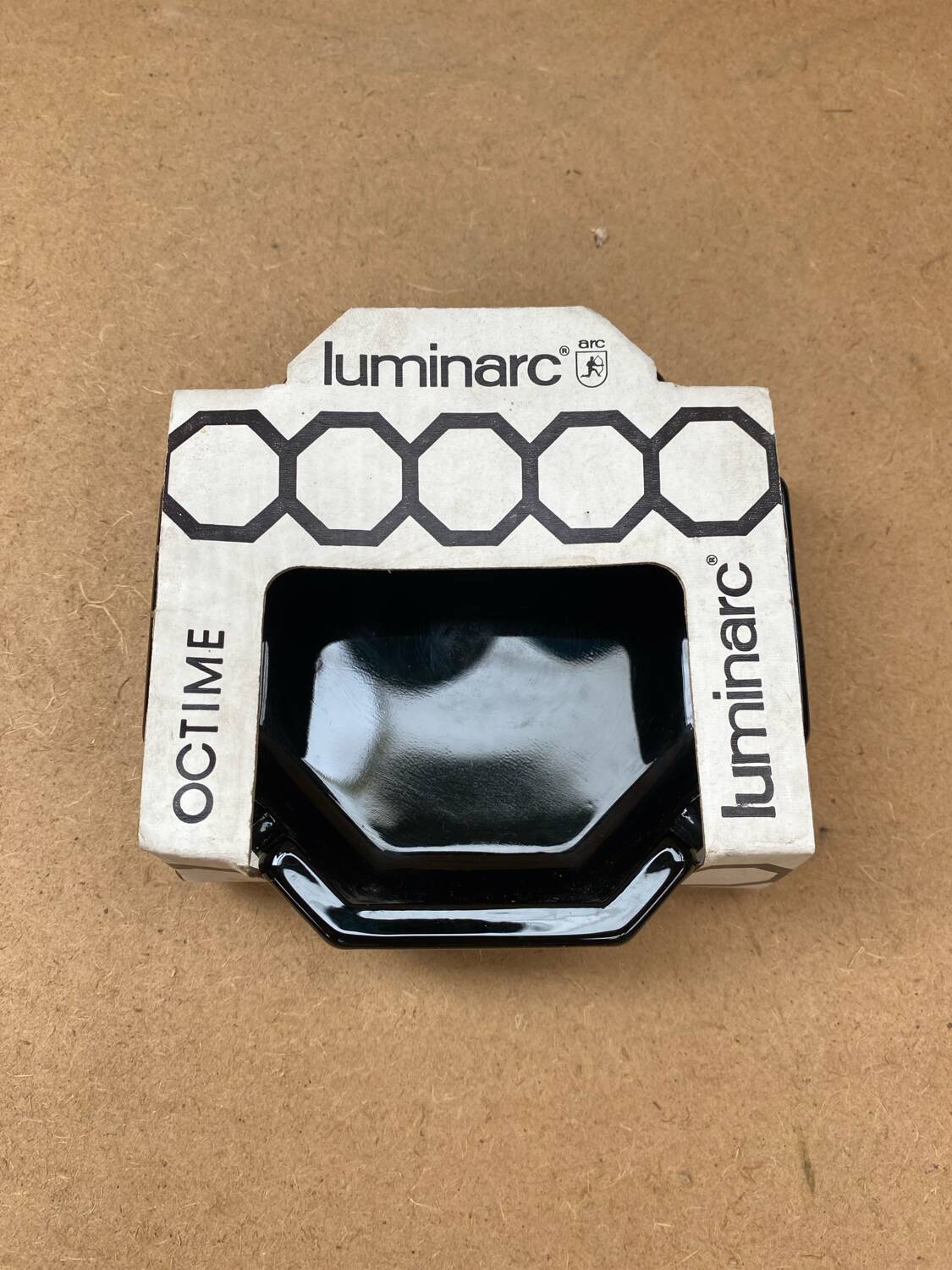 Old luminarc octime opaline noire ashtray made in france vintage