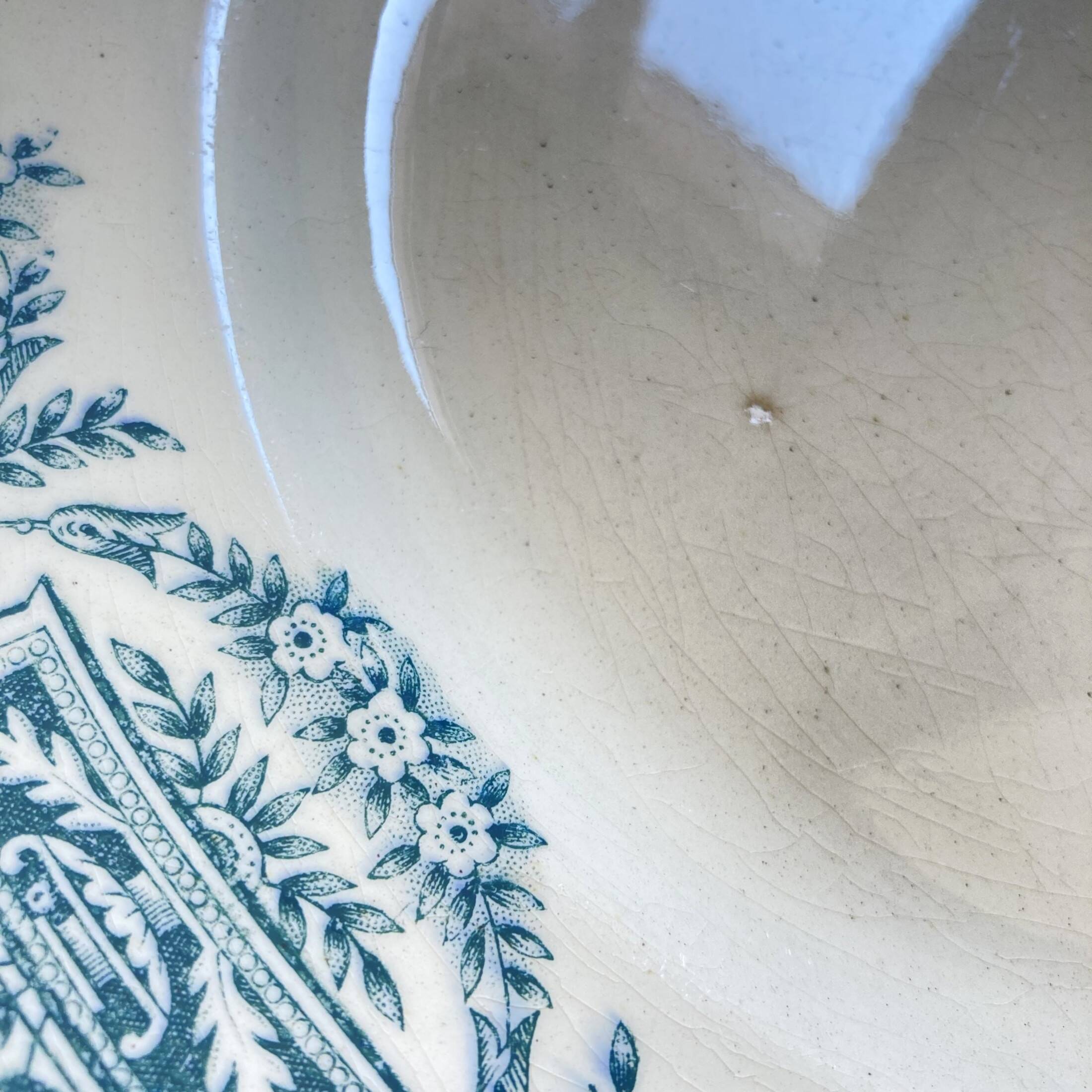 Set of 6 flat plates iron earth Longchamp model Lutetia old earthenware