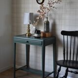 Sequoia green entrance console