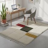 Handmade pure wool rug, size 150 x 250 cm