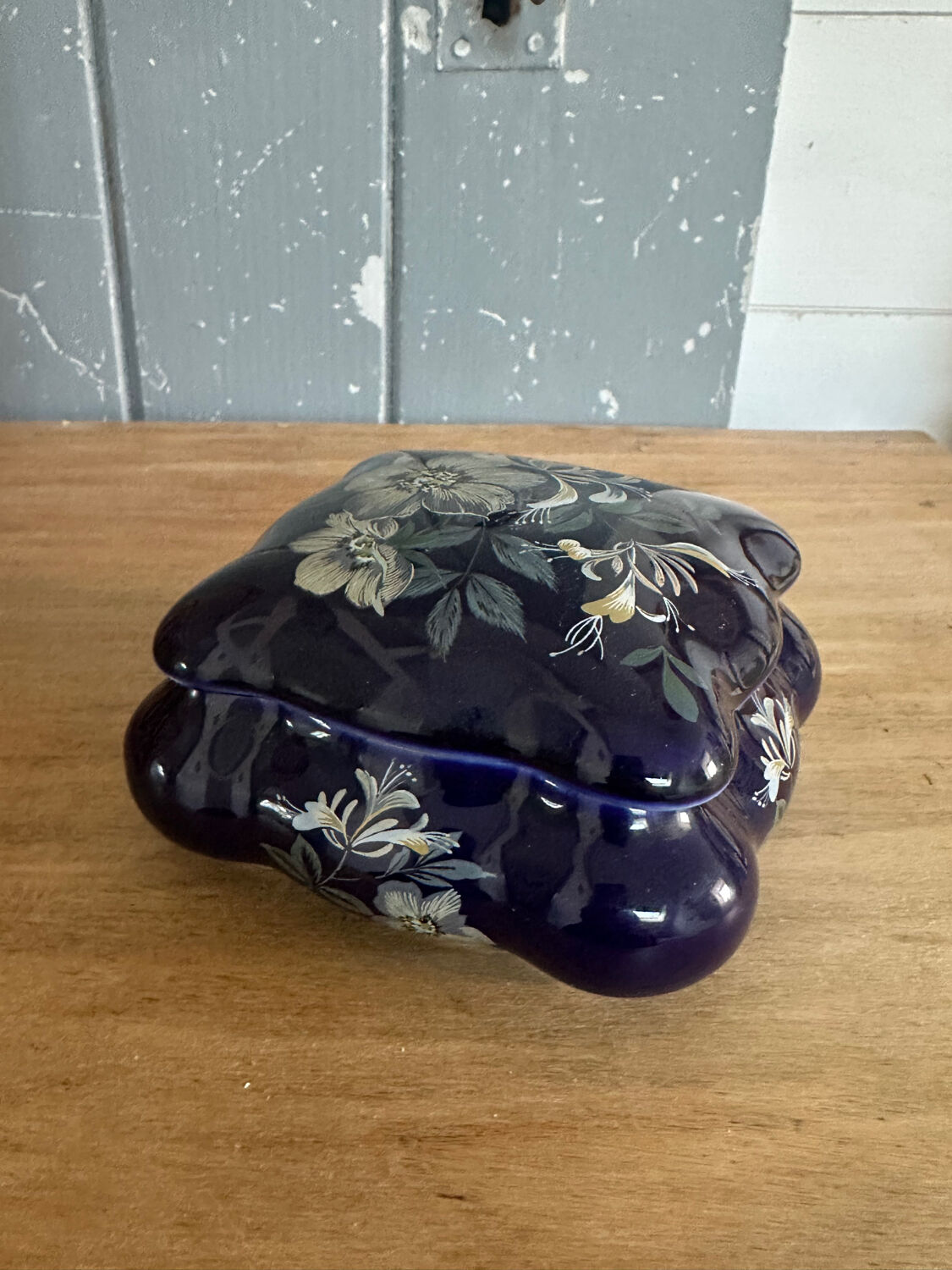 Small ceramic candy box