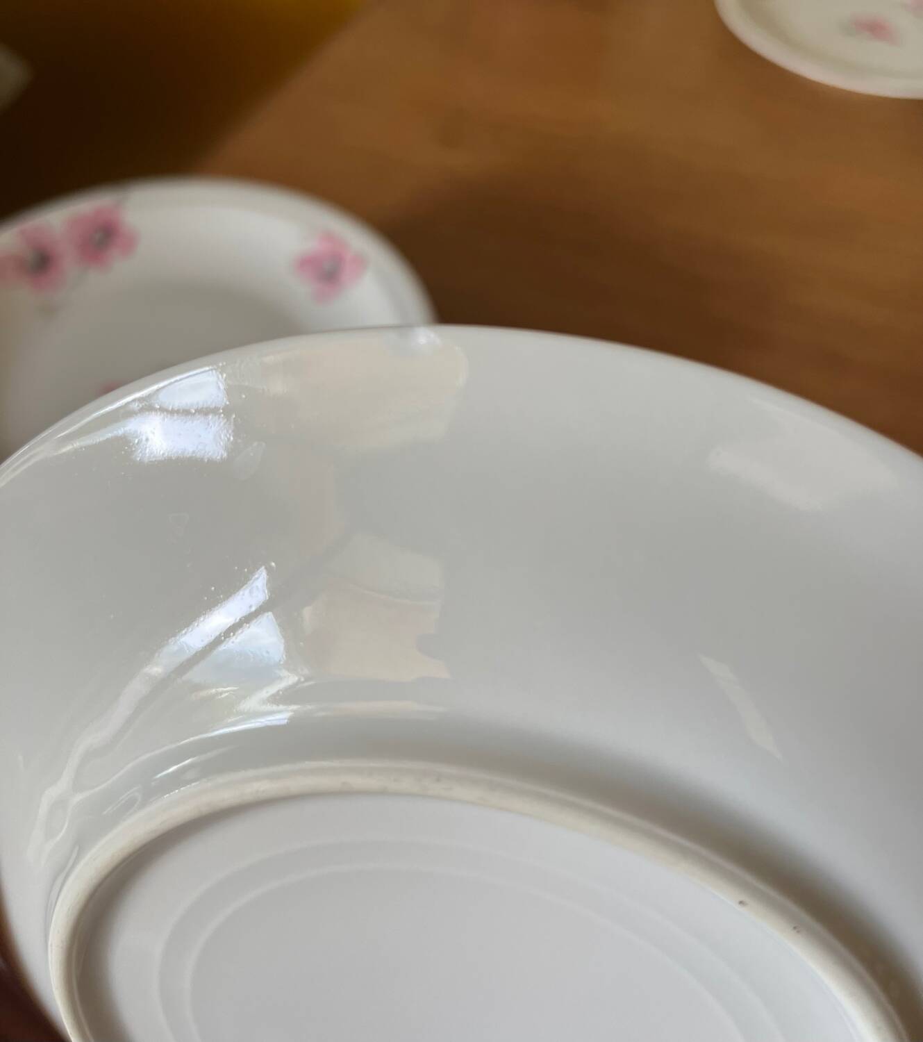 10 porcelain dessert plates with floral pattern