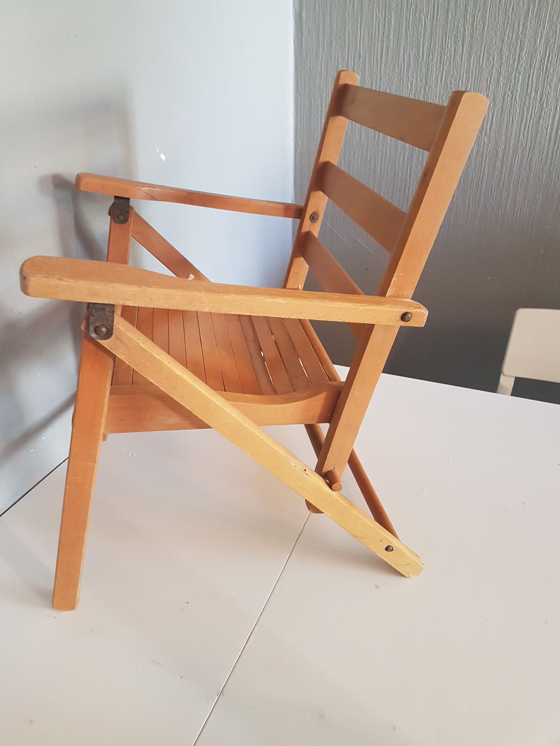 Chair folding child vintage