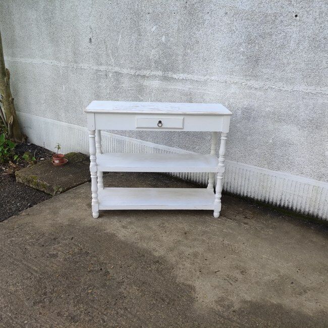 Console, draper table