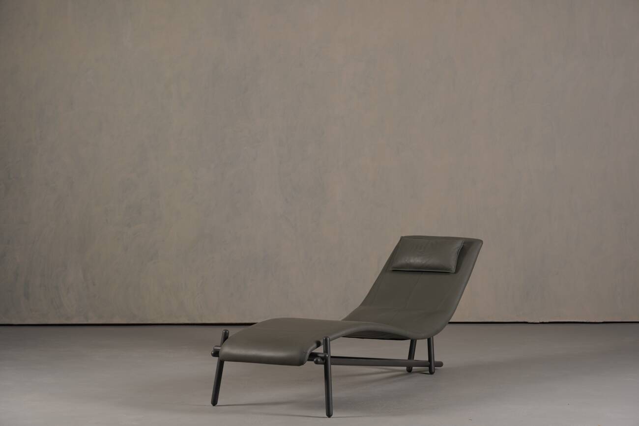 Chaise longue en cuir gris Donovan par Giuseppe Viganò pour Cattelan, Italie, années 2000.