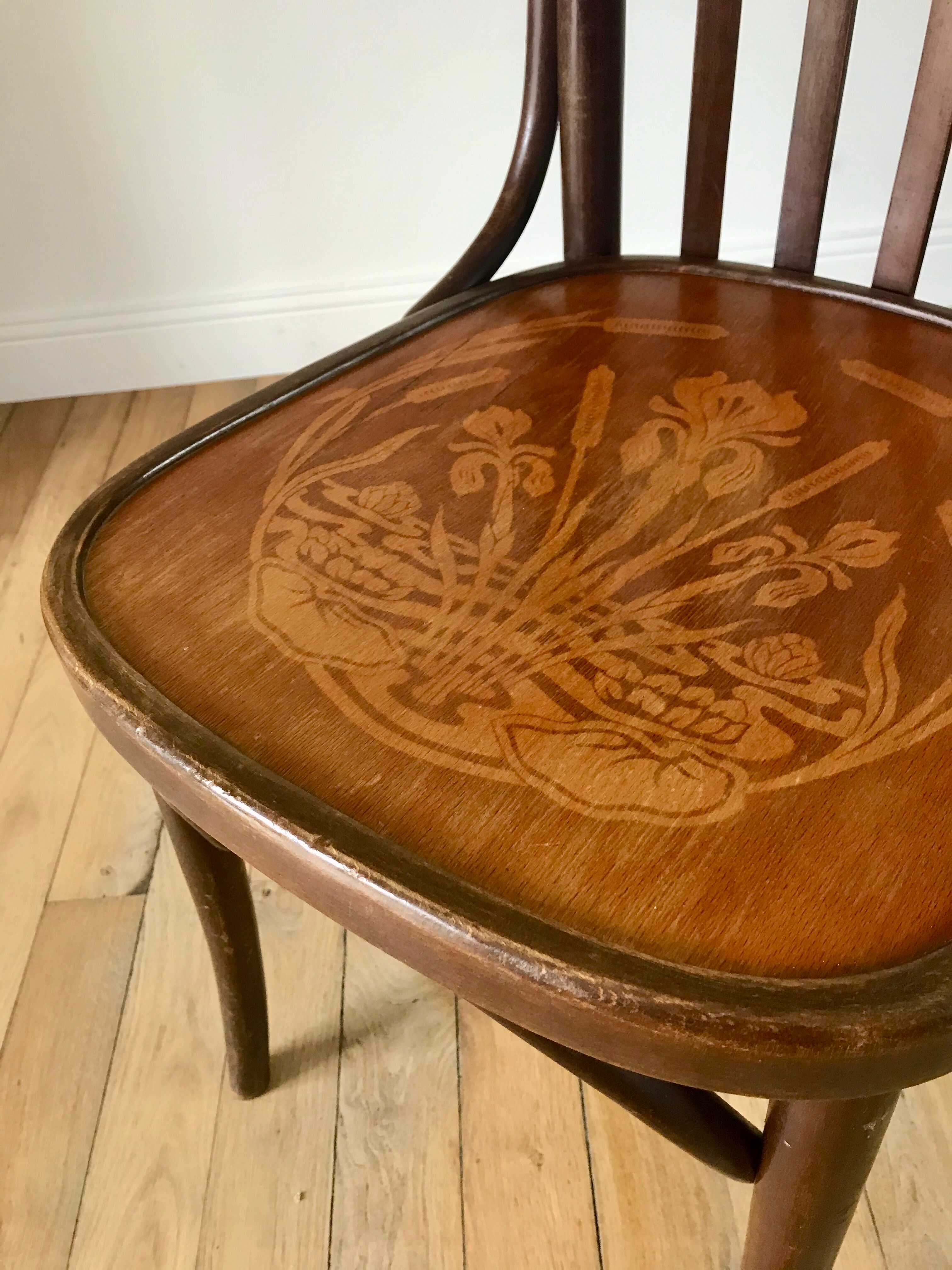 Curved wooden bistro chair 40s 50s