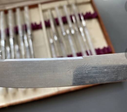 Cutlery sets, knives. Cutler Claude Sauzedde.