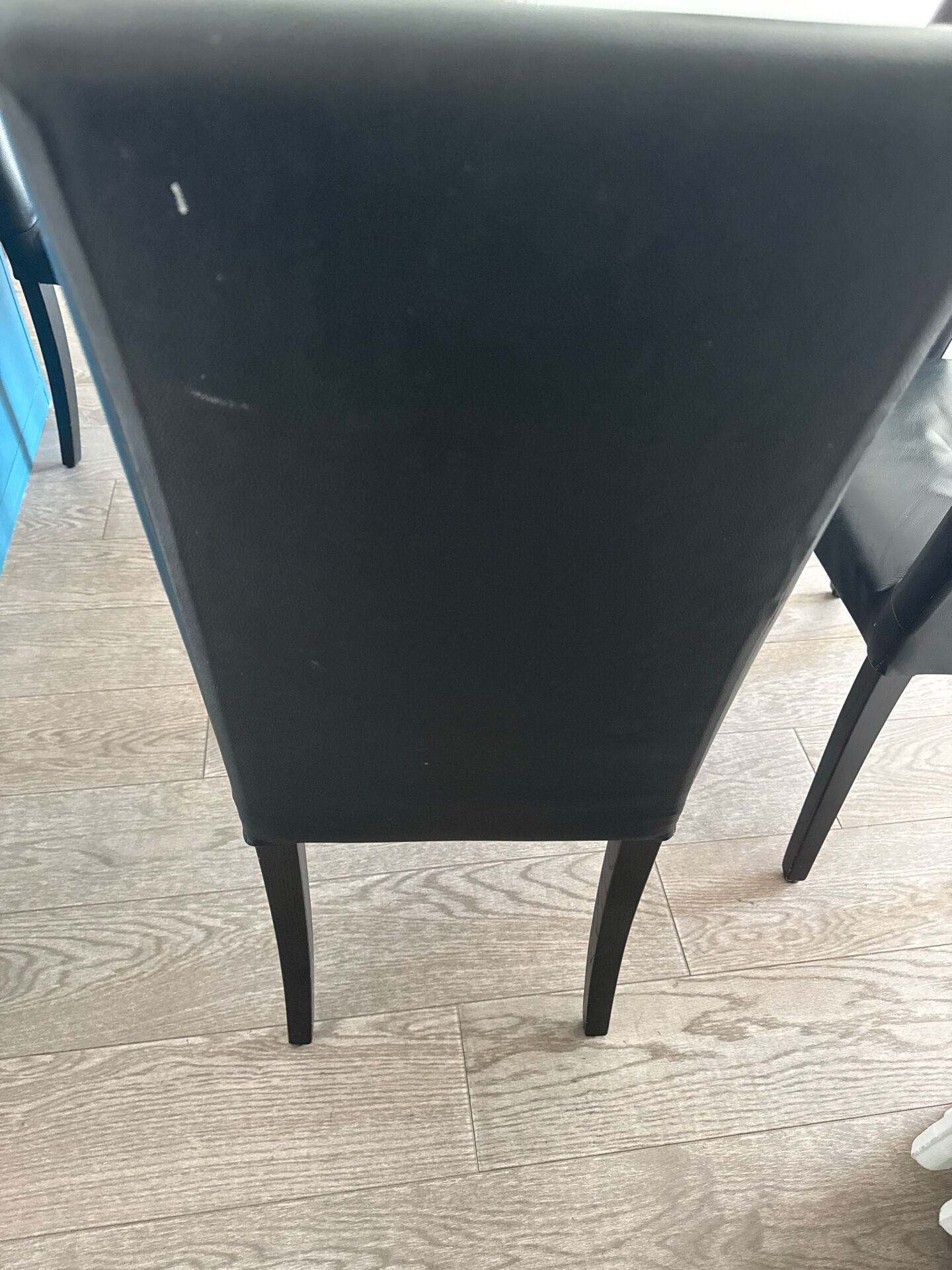 4 leather chairs by Cinna