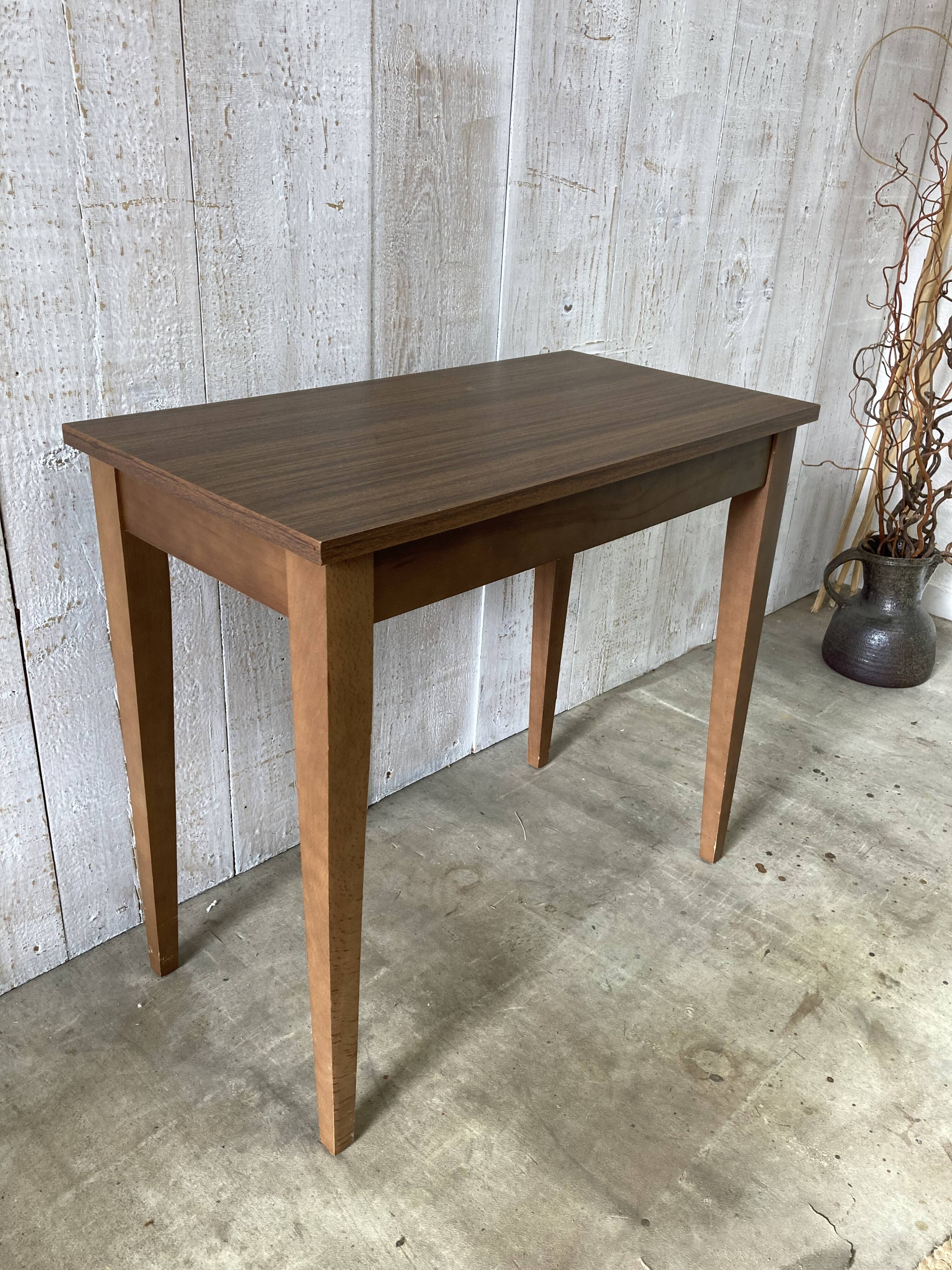Vintage pedestal table