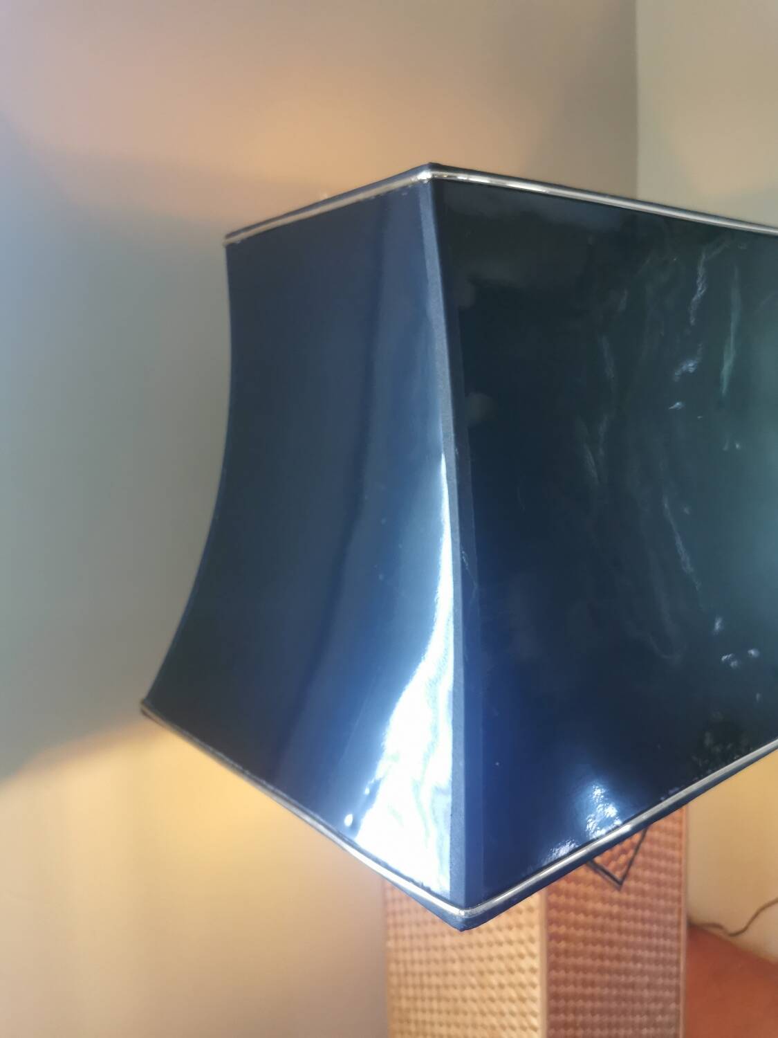 Vintage straw marquetry lamp