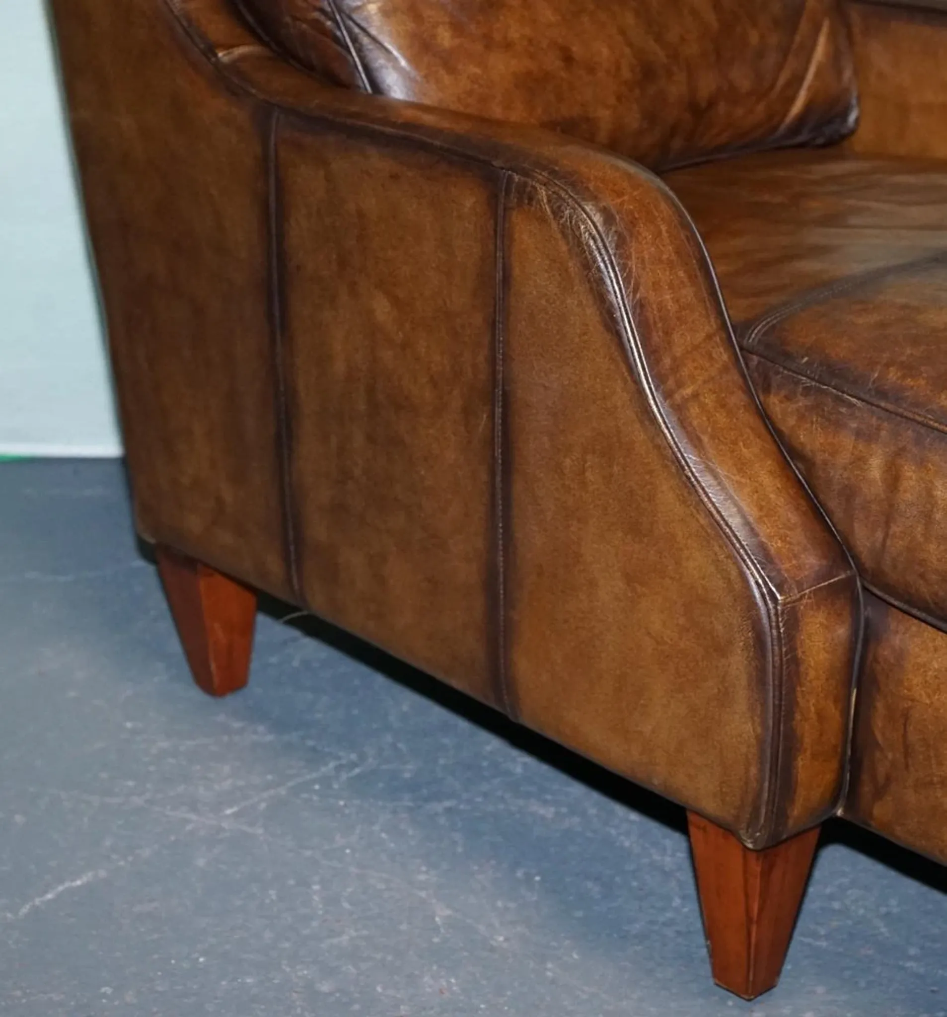 Chaise Longue en Cuir Teint à la Main