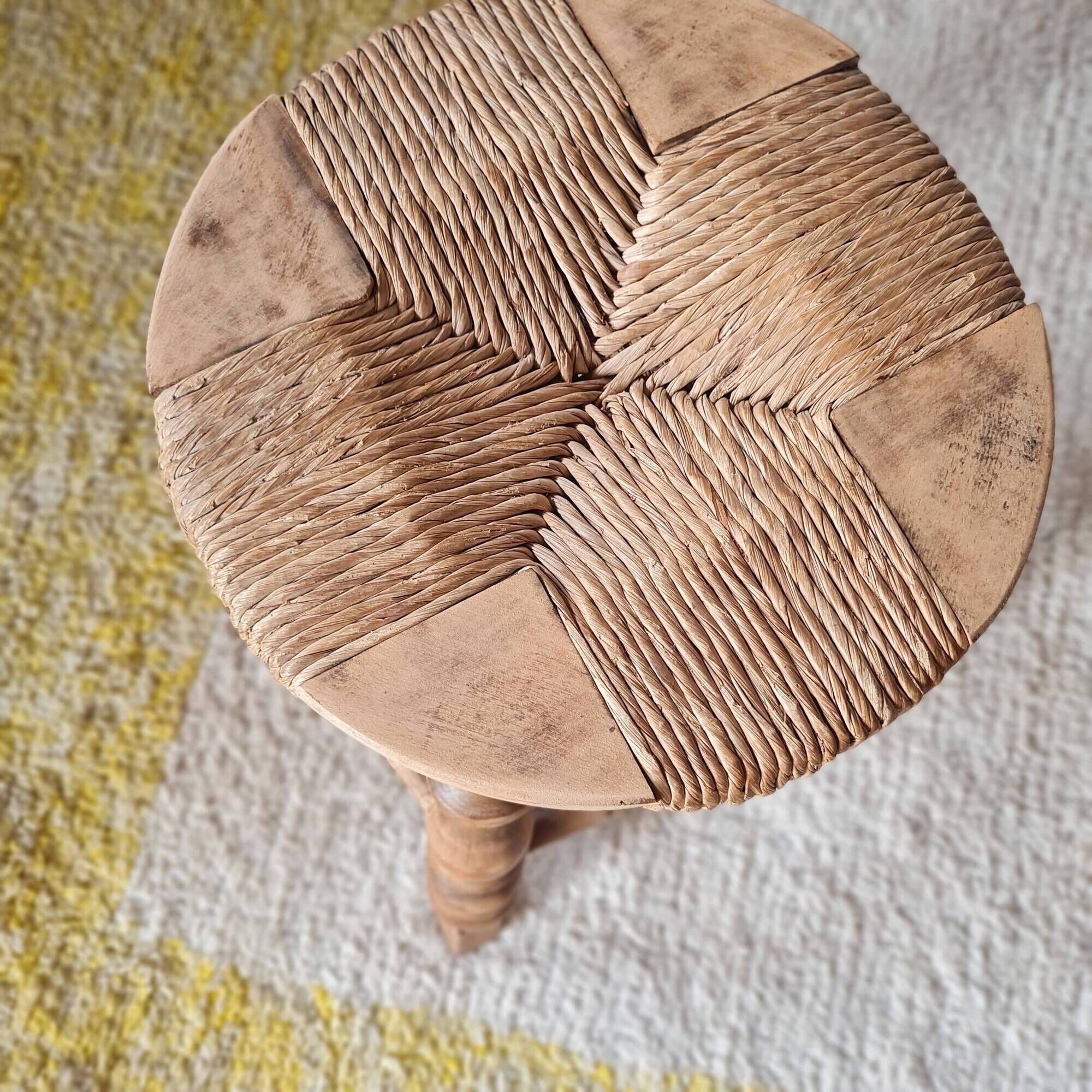 Tripod stool "Bobbin" style, turned wood and straw.