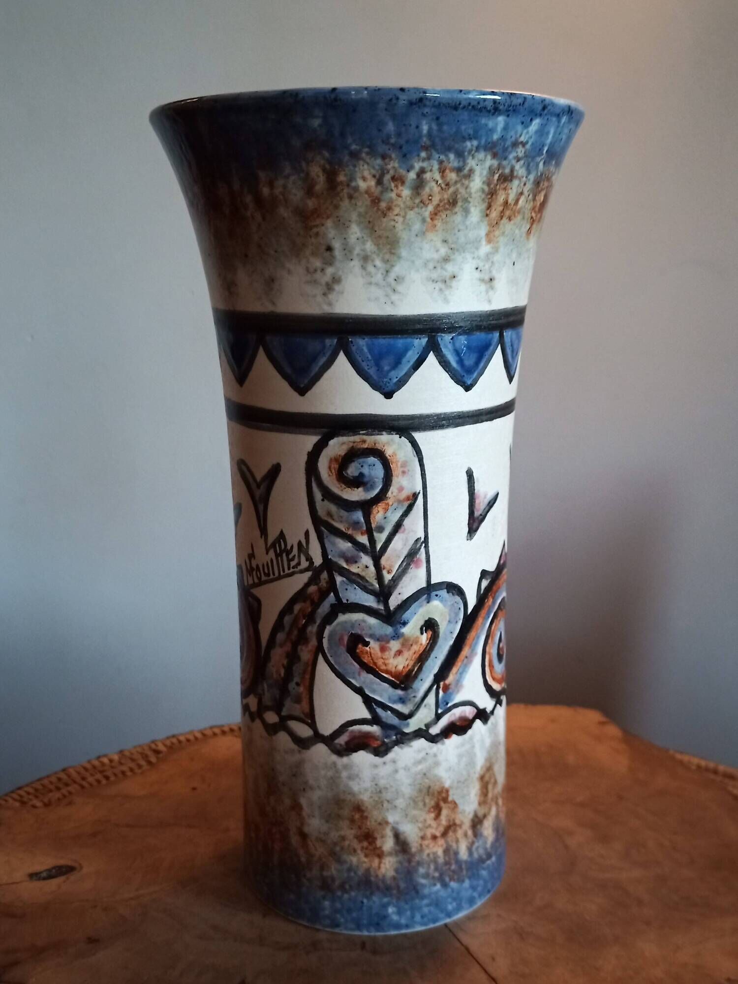 Vase en céramique de Quimper signé Fouillen