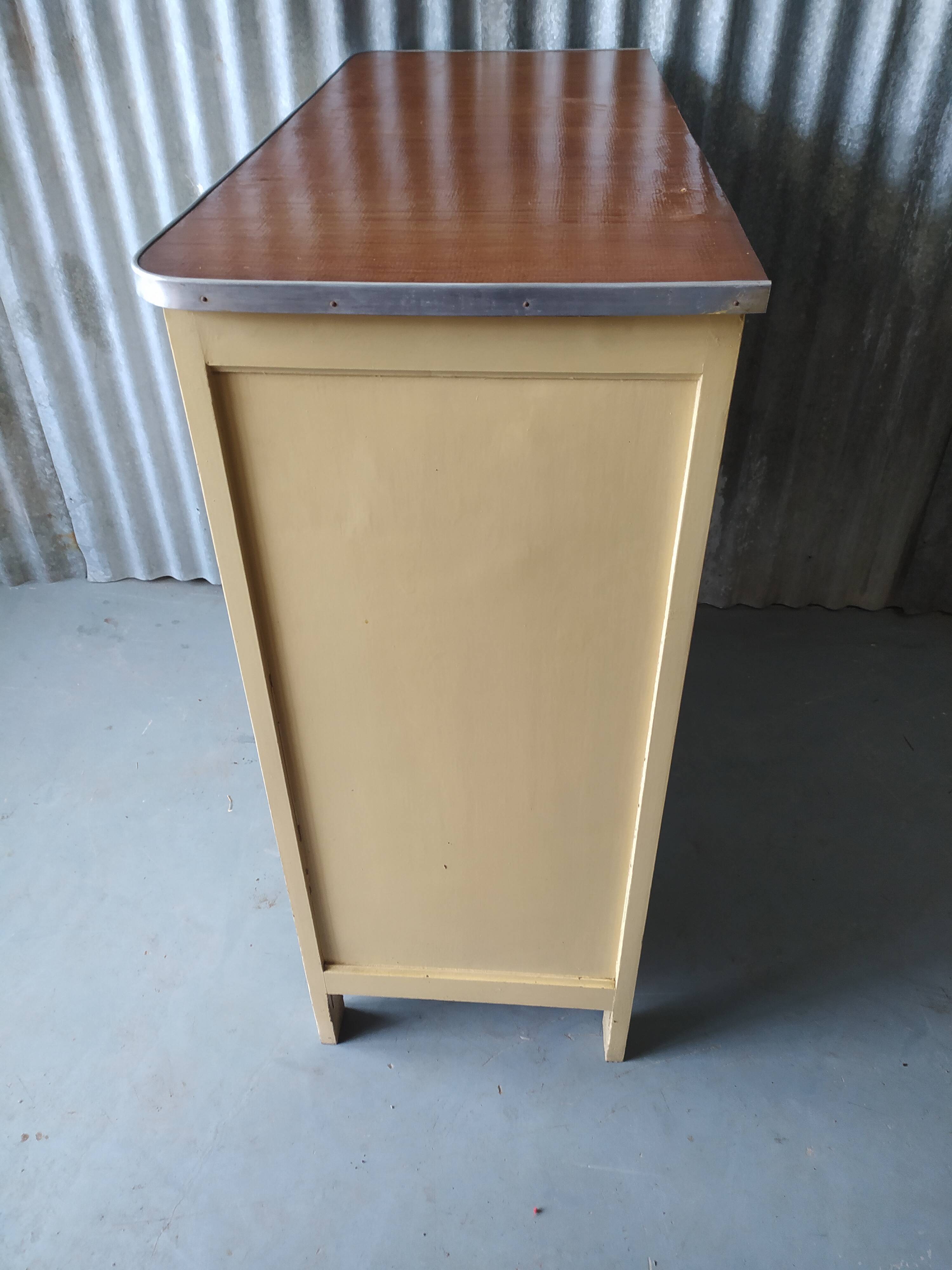 Parisian buffet sliding doors
