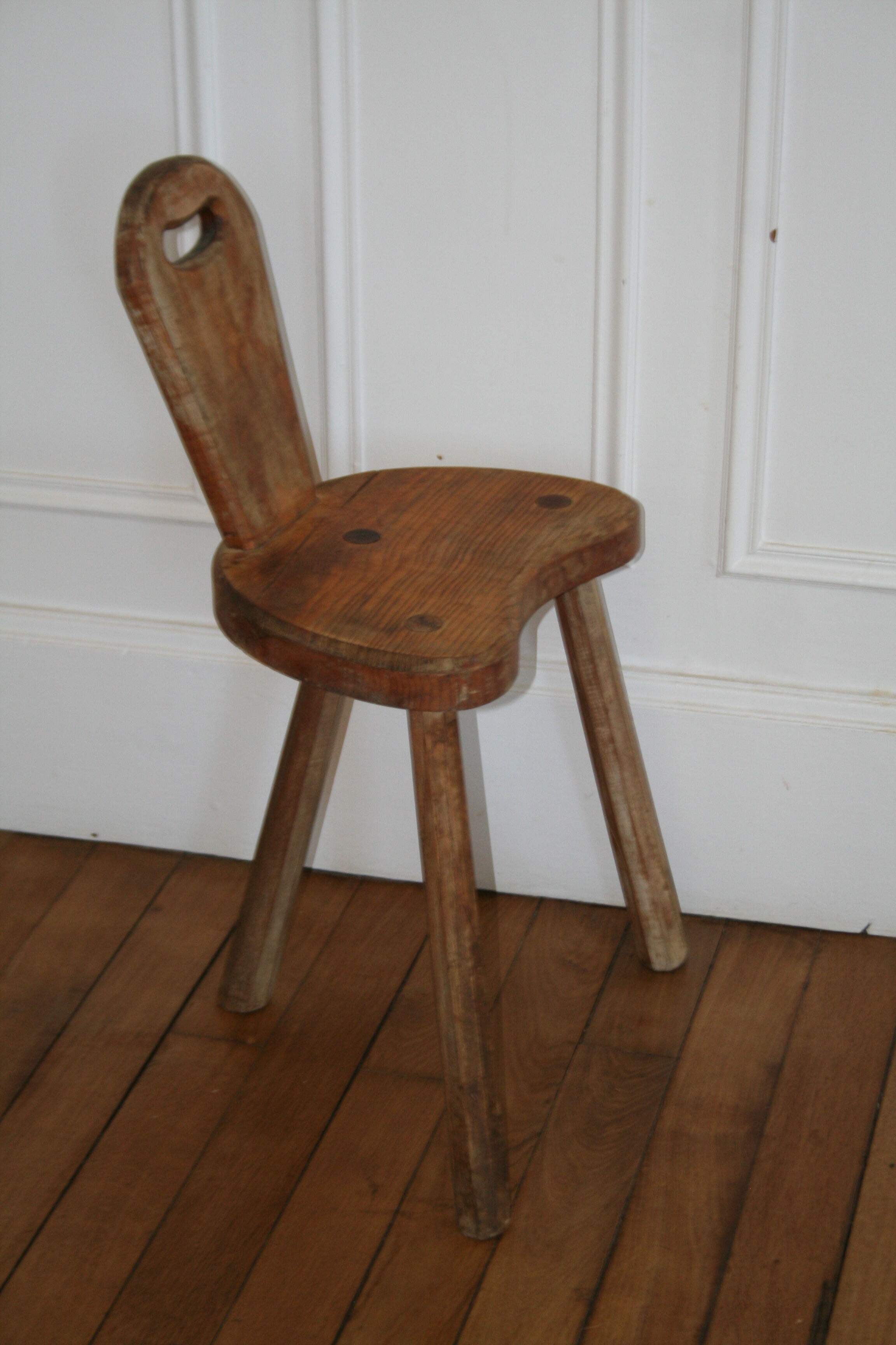 Mountain tripod chair