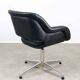 Chaise pivotante vintage en simili cuir noir et chrome, années 70