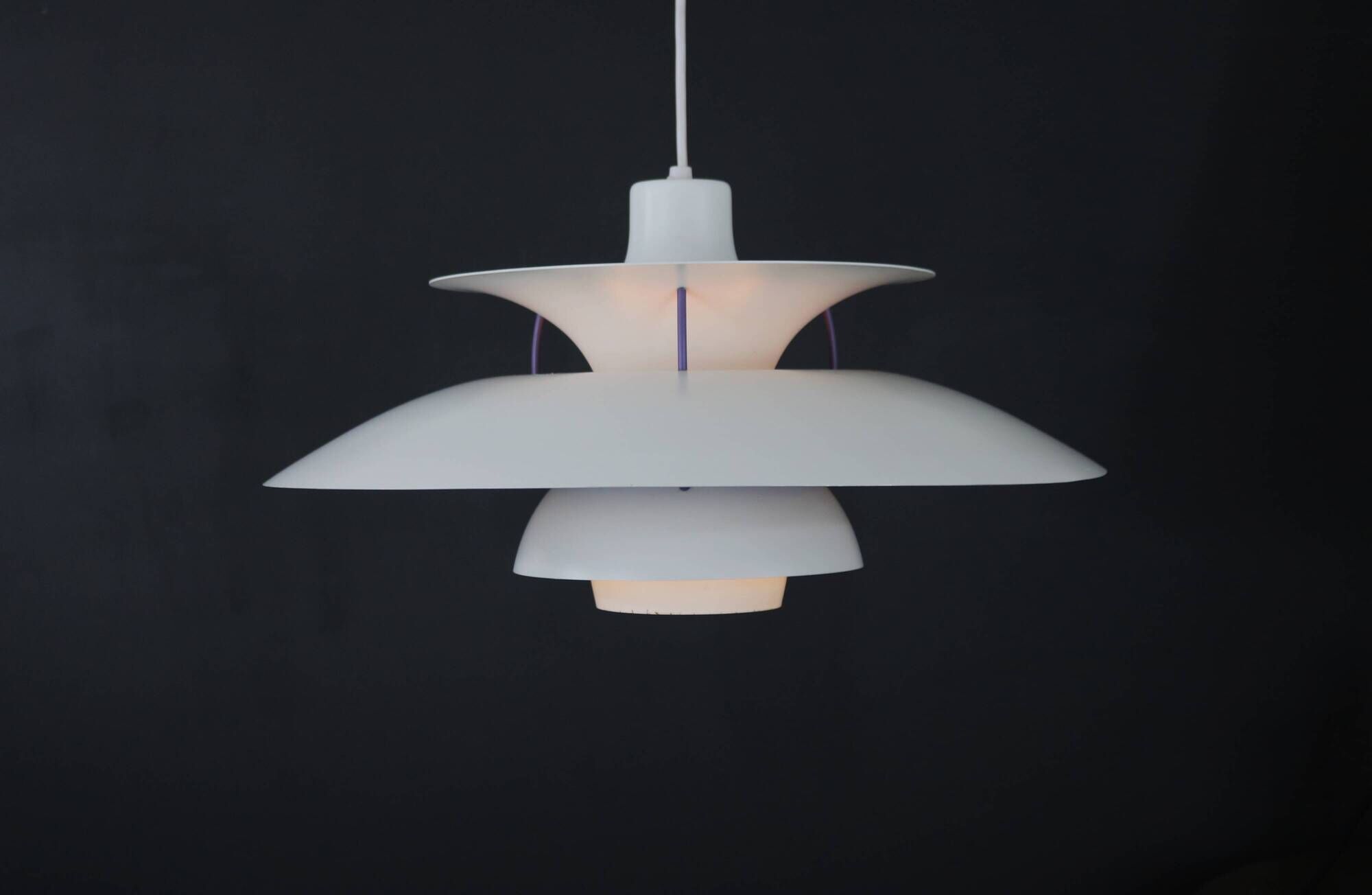 The real Danish stuff - PH5 pendant - original white color - Louis Poulsen - Poul Henningsen -